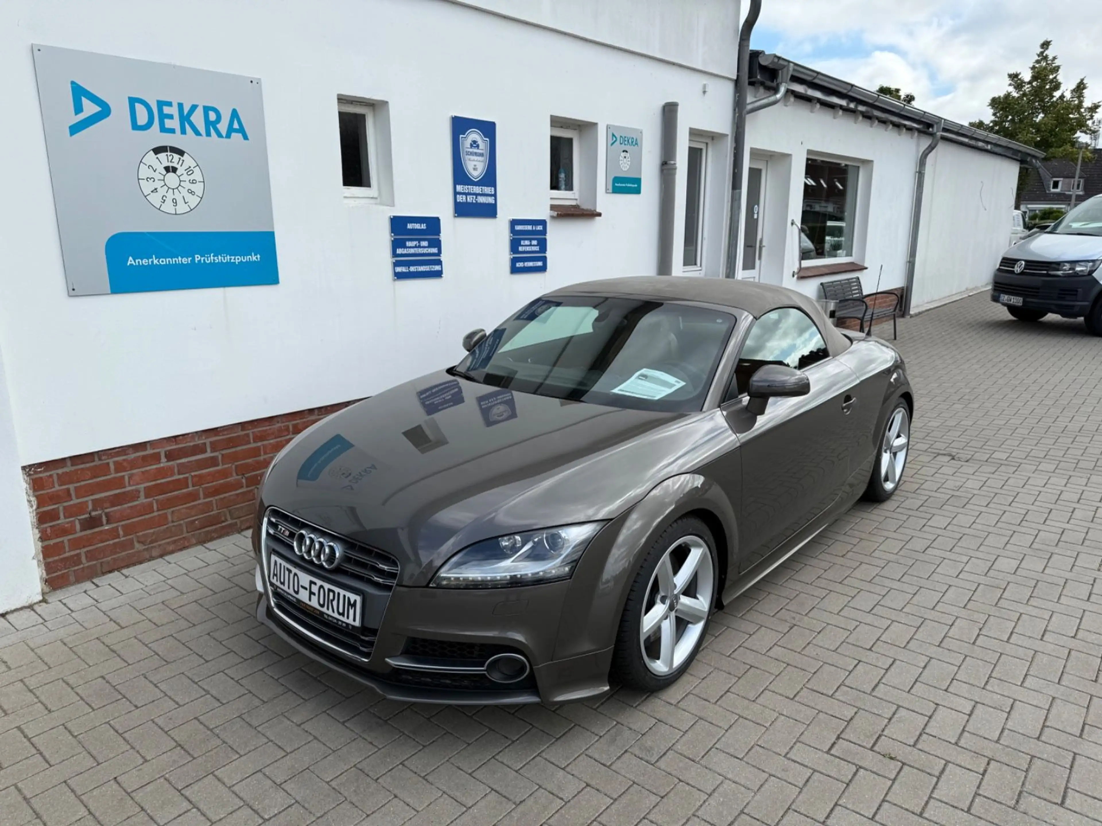 Audi TTS 2.0 TFSI Roadster quattro