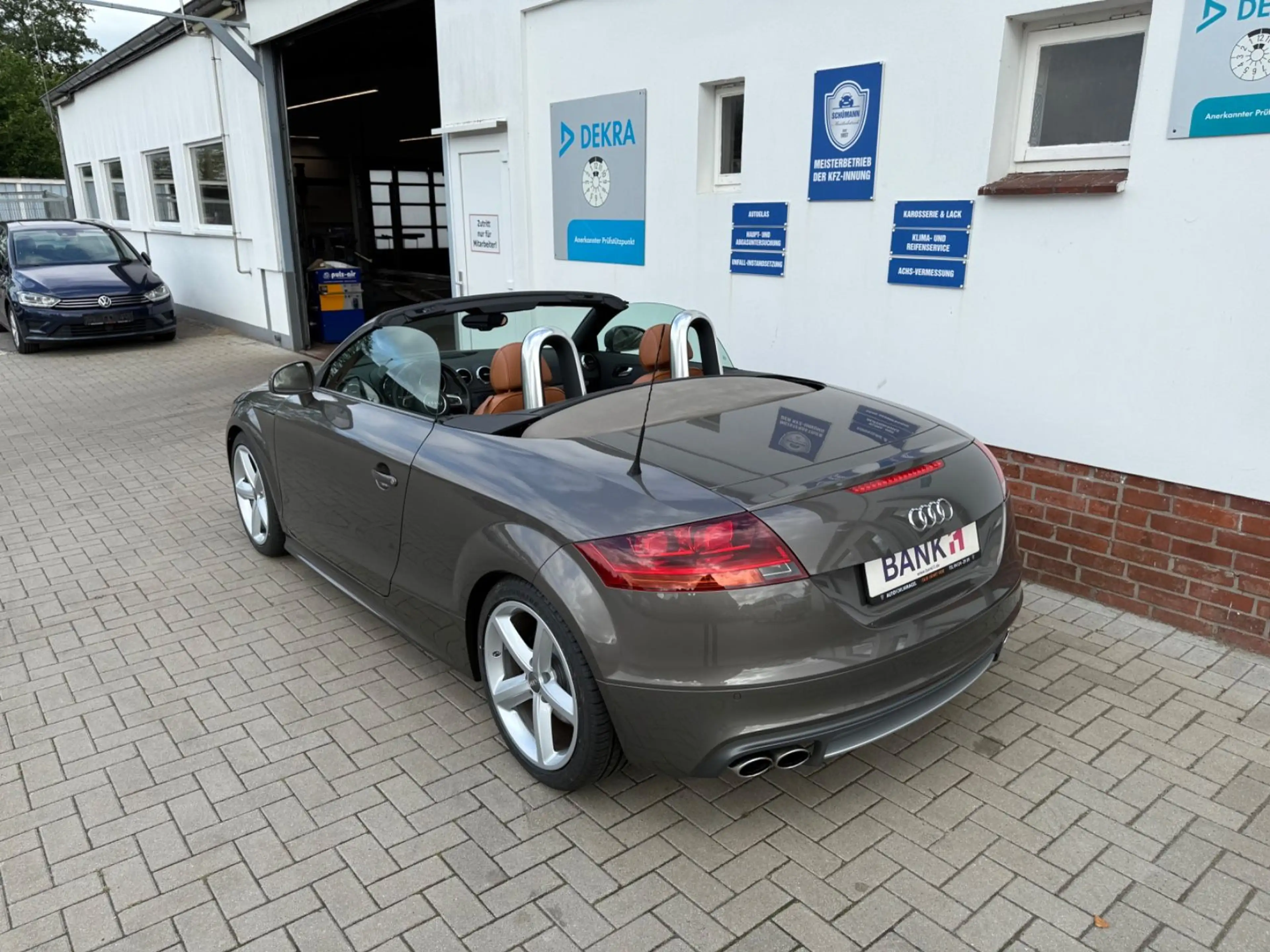 Audi TTS 2.0 TFSI Roadster quattro — photo 5