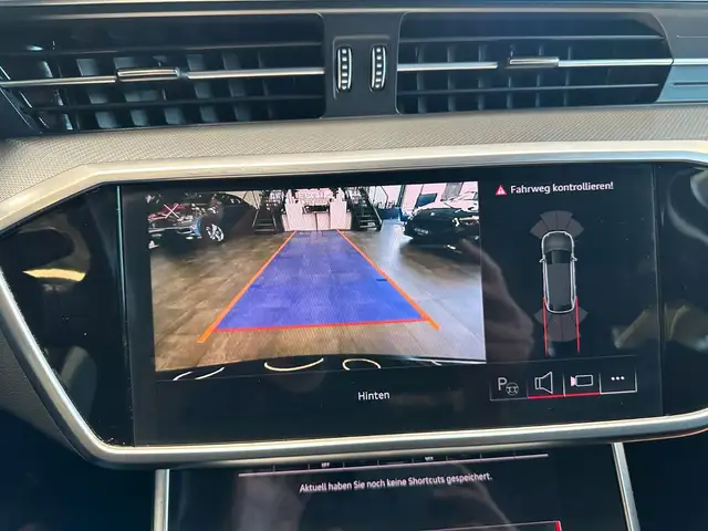 Audi A6 Avant view 15