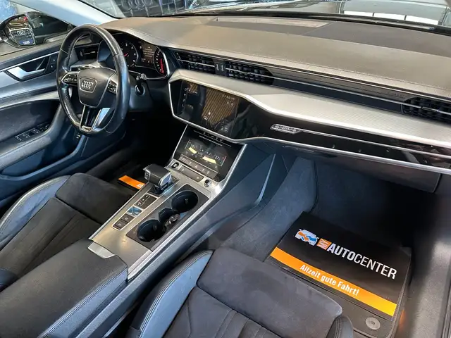 Audi A6 Avant view 10