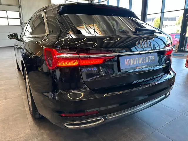 Audi A6 Avant view 5