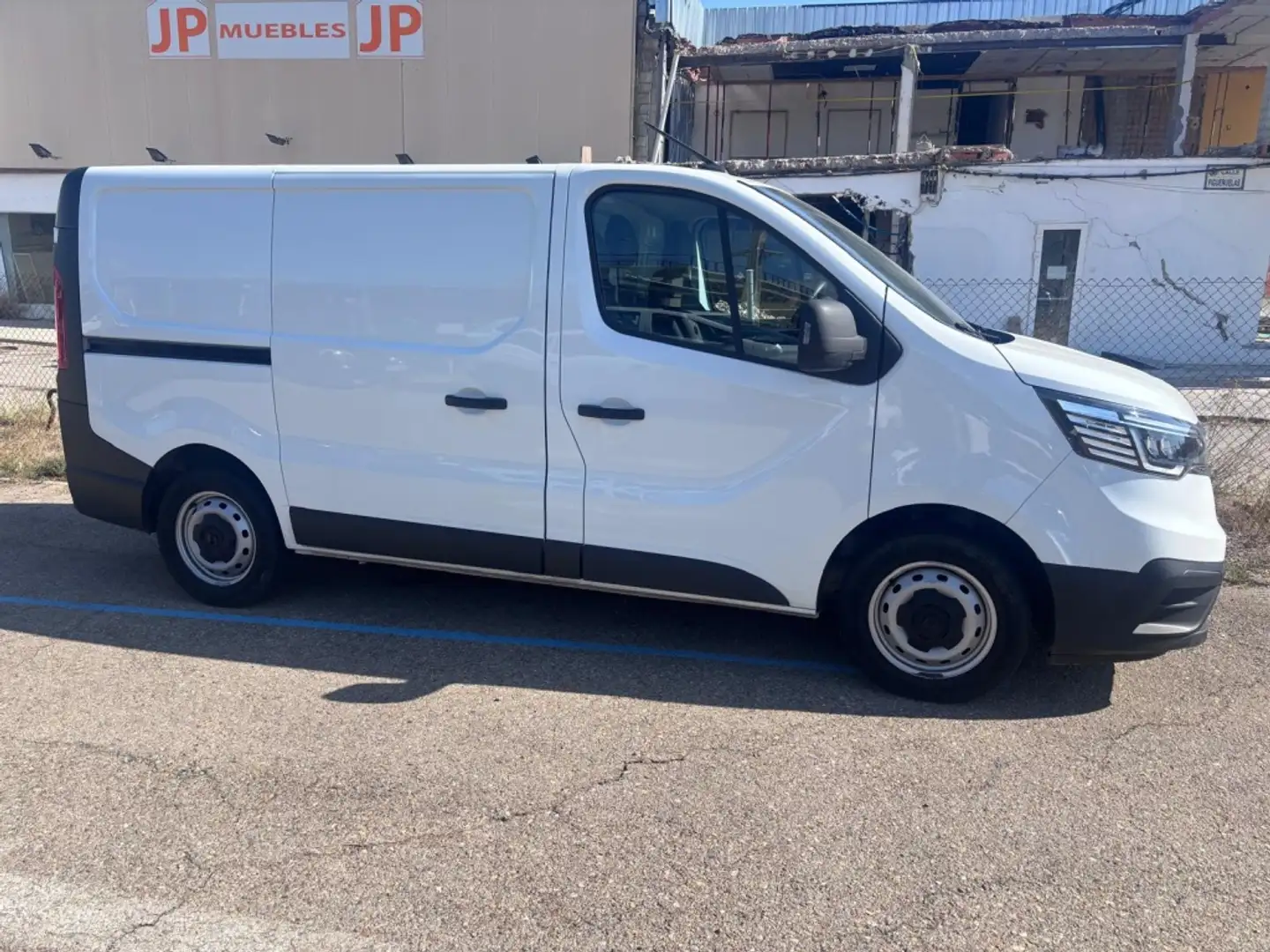 Renault Trafic Furgón L1H1 BluedCi 96kW Blanc - 2