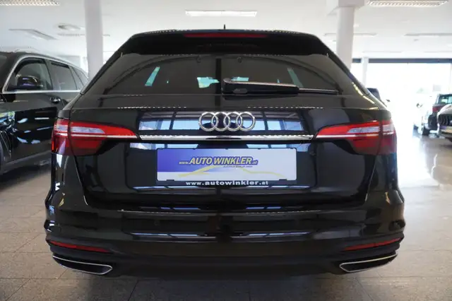 Audi A4 view 6