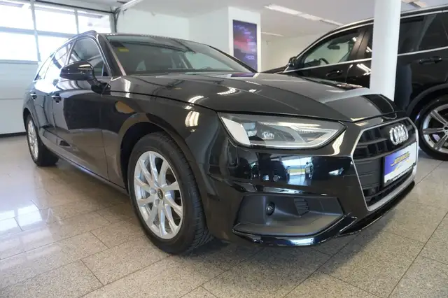 Audi A4 view 3