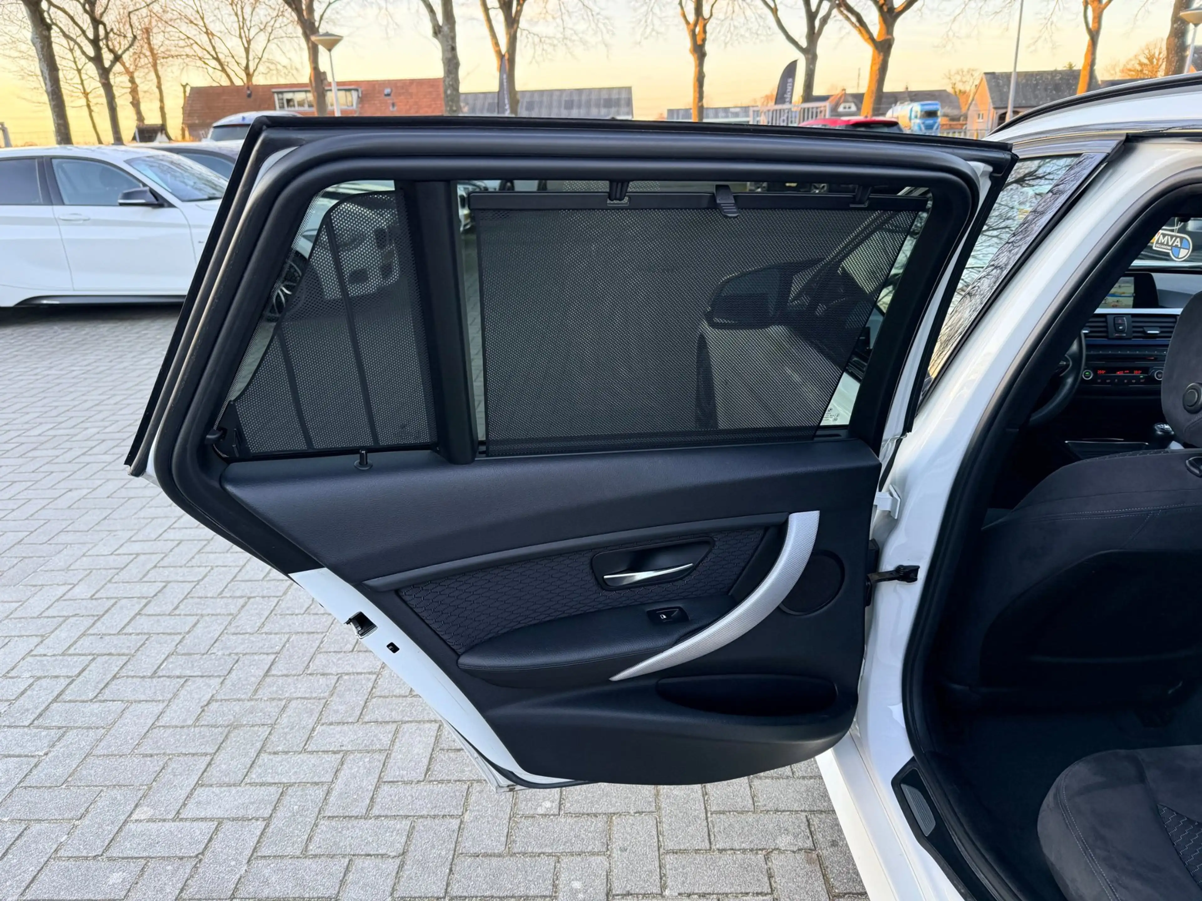 BMW 316 3-serie Touring 316i Executive M Sport|Nieuwe Kett — photo 14