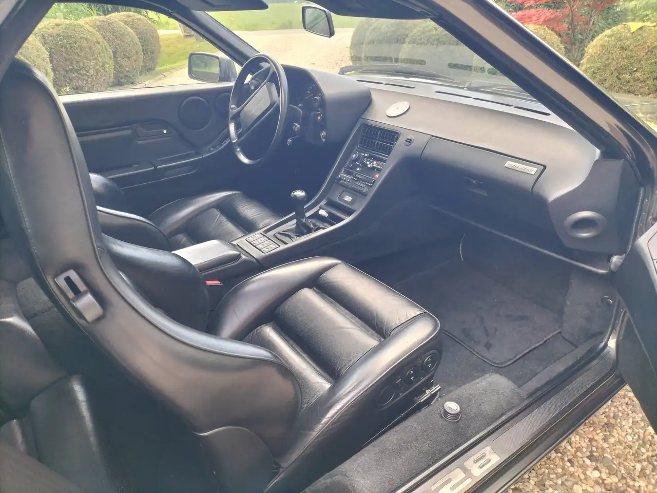 Porsche 928 GT/EU Manual - Nieuwstaat - 5 bak - 330 pk -sportstoelen, foto 6