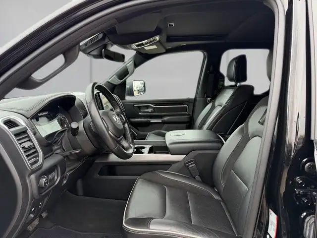 Dodge RAM 1500 QUAD CAB LONG BED / LARAMIE / BLACK EDITION Ansicht 7