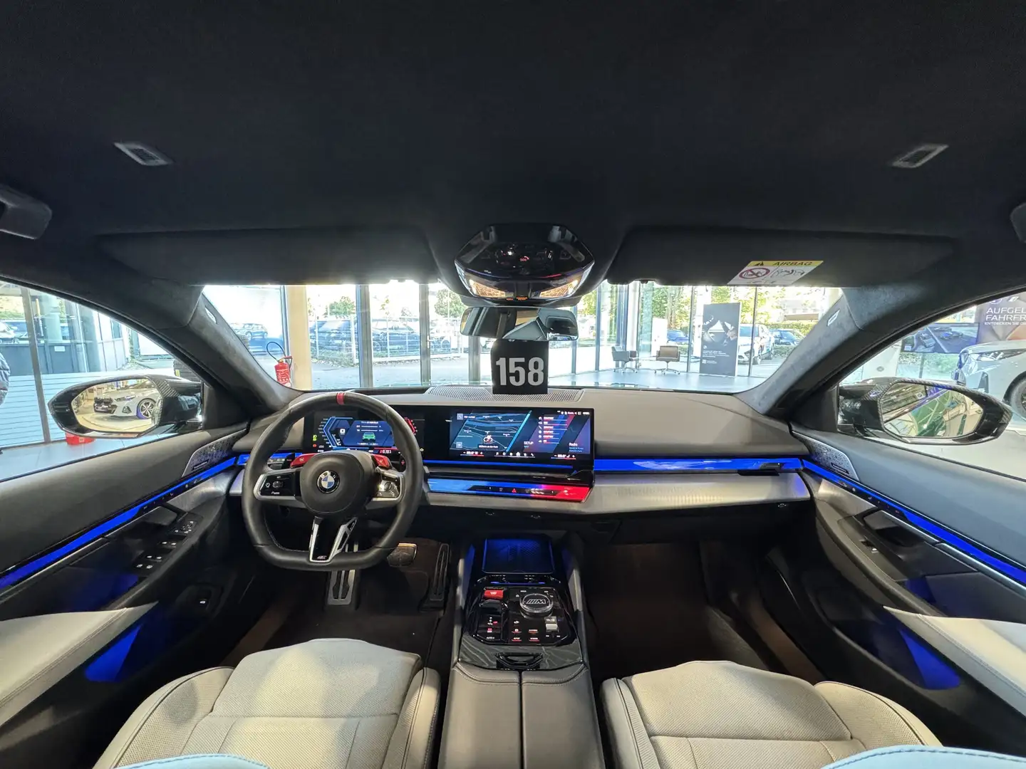 BMW M5 Limousine  M Drivers P. Ultimate B&W AHK 0,5% Vers Vert - 2