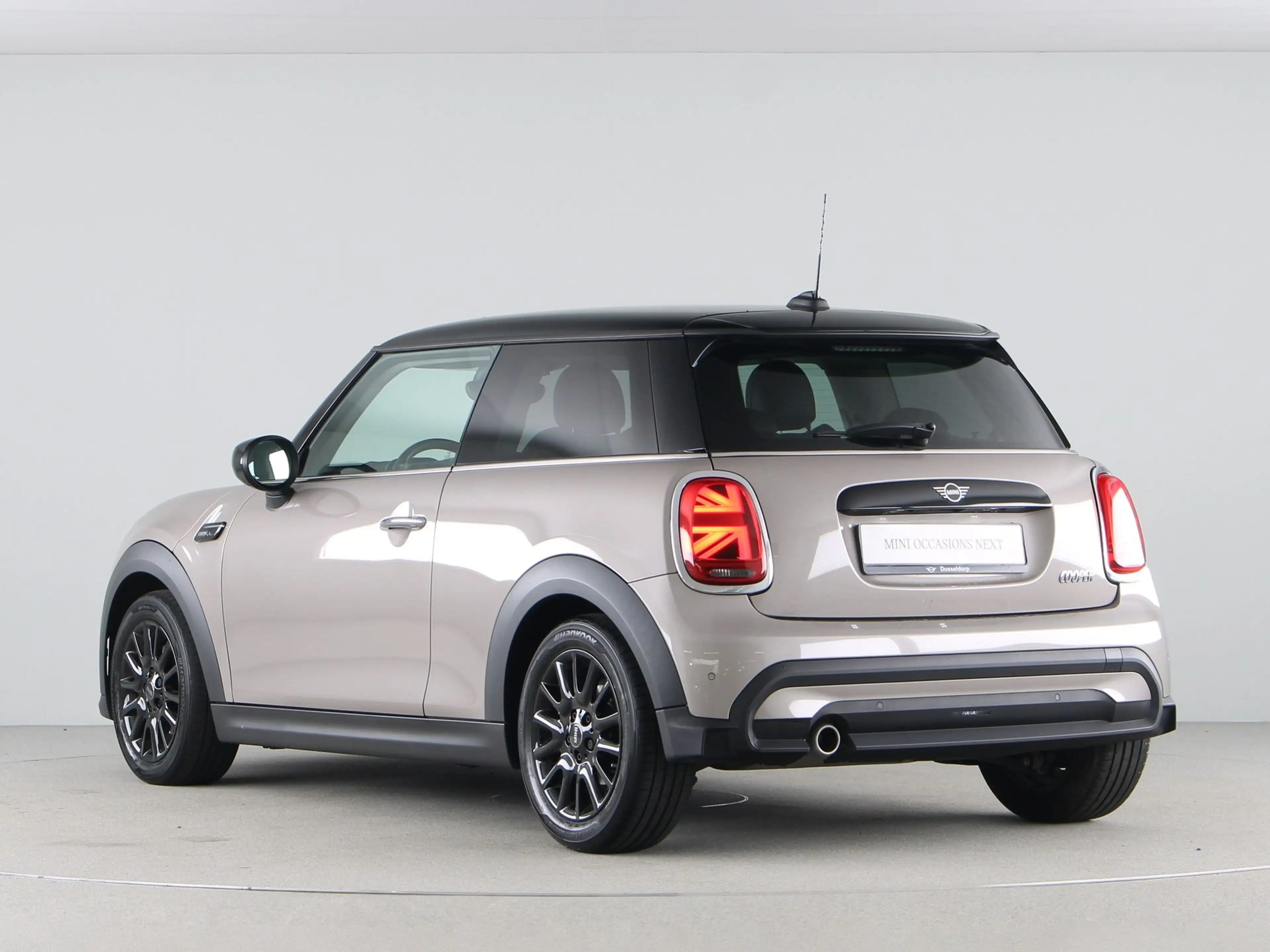 MINI Cooper 3-deurs Camden Edition Aut. — photo 11