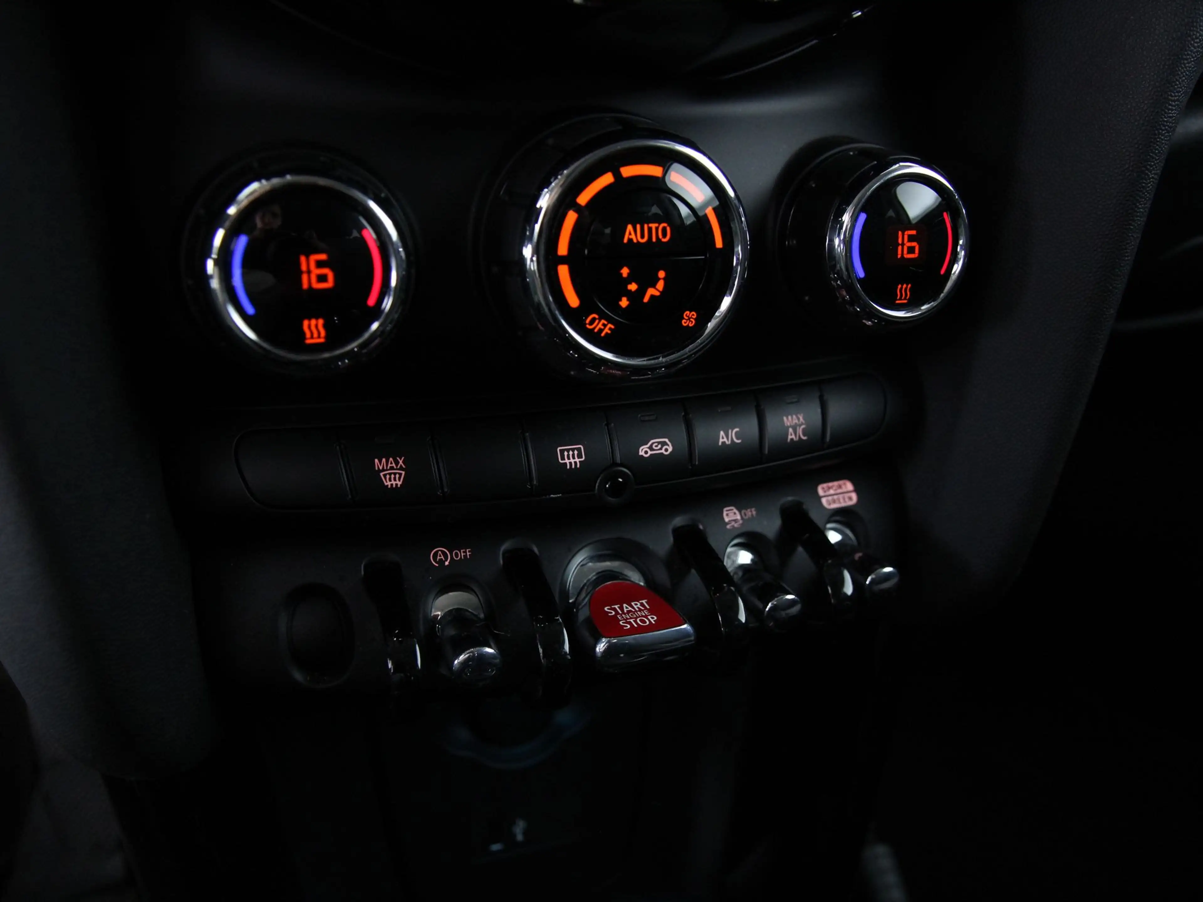 MINI Cooper 3-deurs Camden Edition Aut. — photo 14