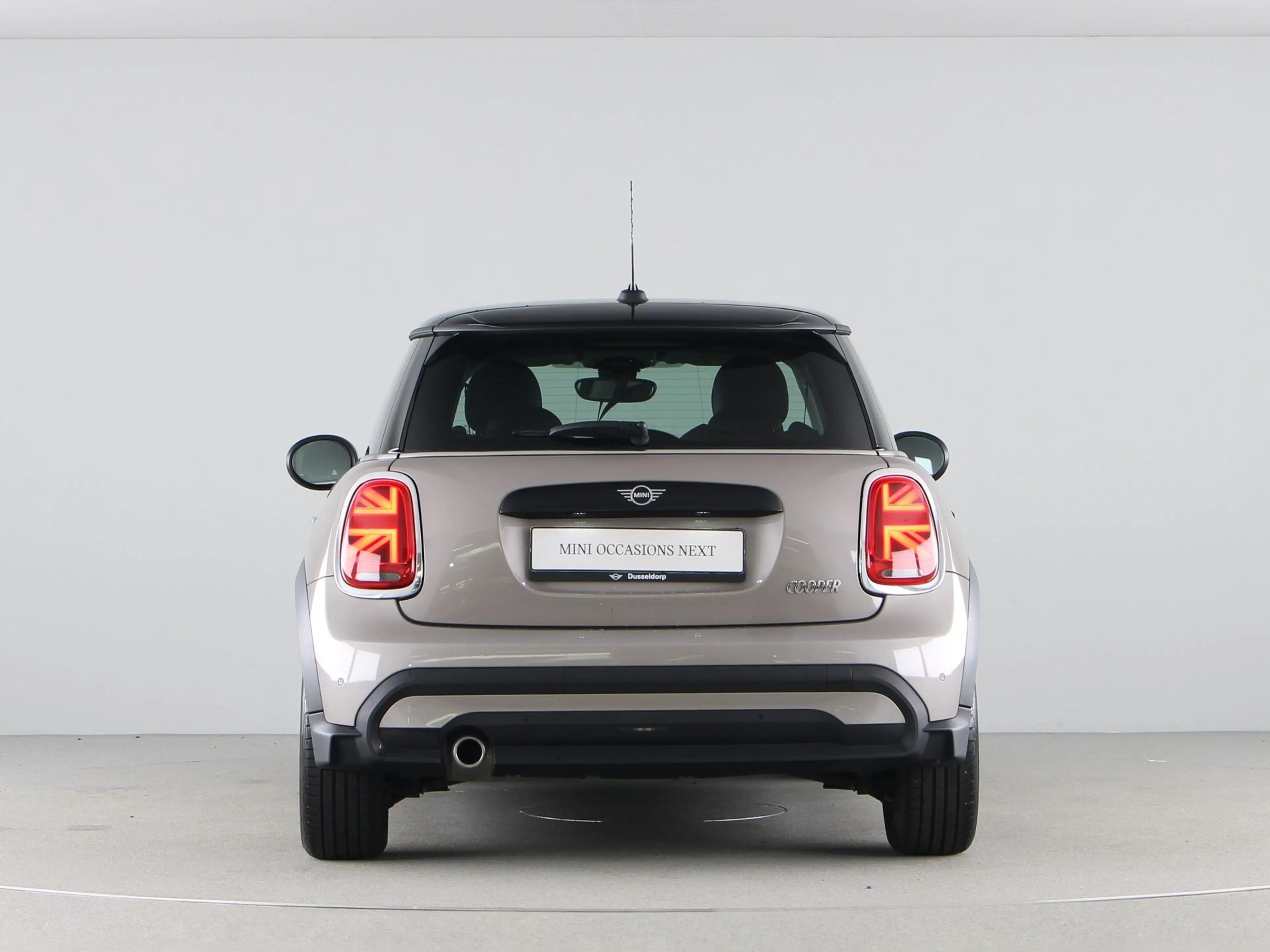 MINI Cooper 3-deurs Camden Edition Aut. — photo 10