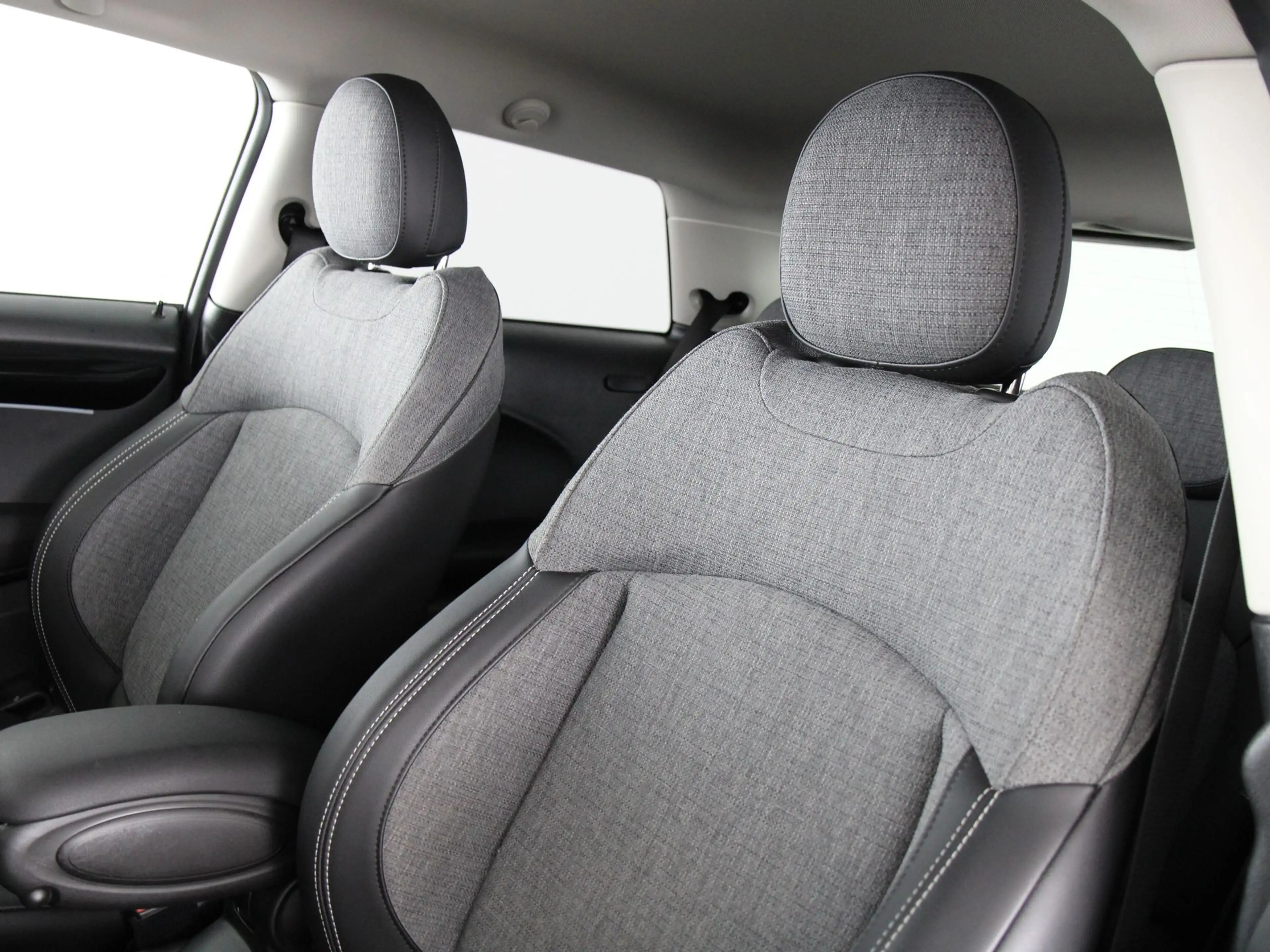 MINI Cooper 3-deurs Camden Edition Aut. — photo 5