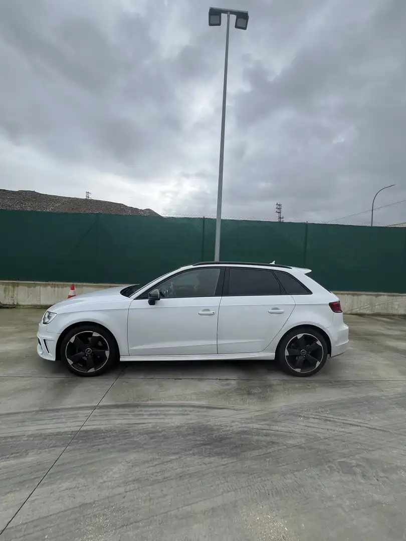 Audi A3 Sportback 1.4 TFSI S line edition S-T 110 - 1