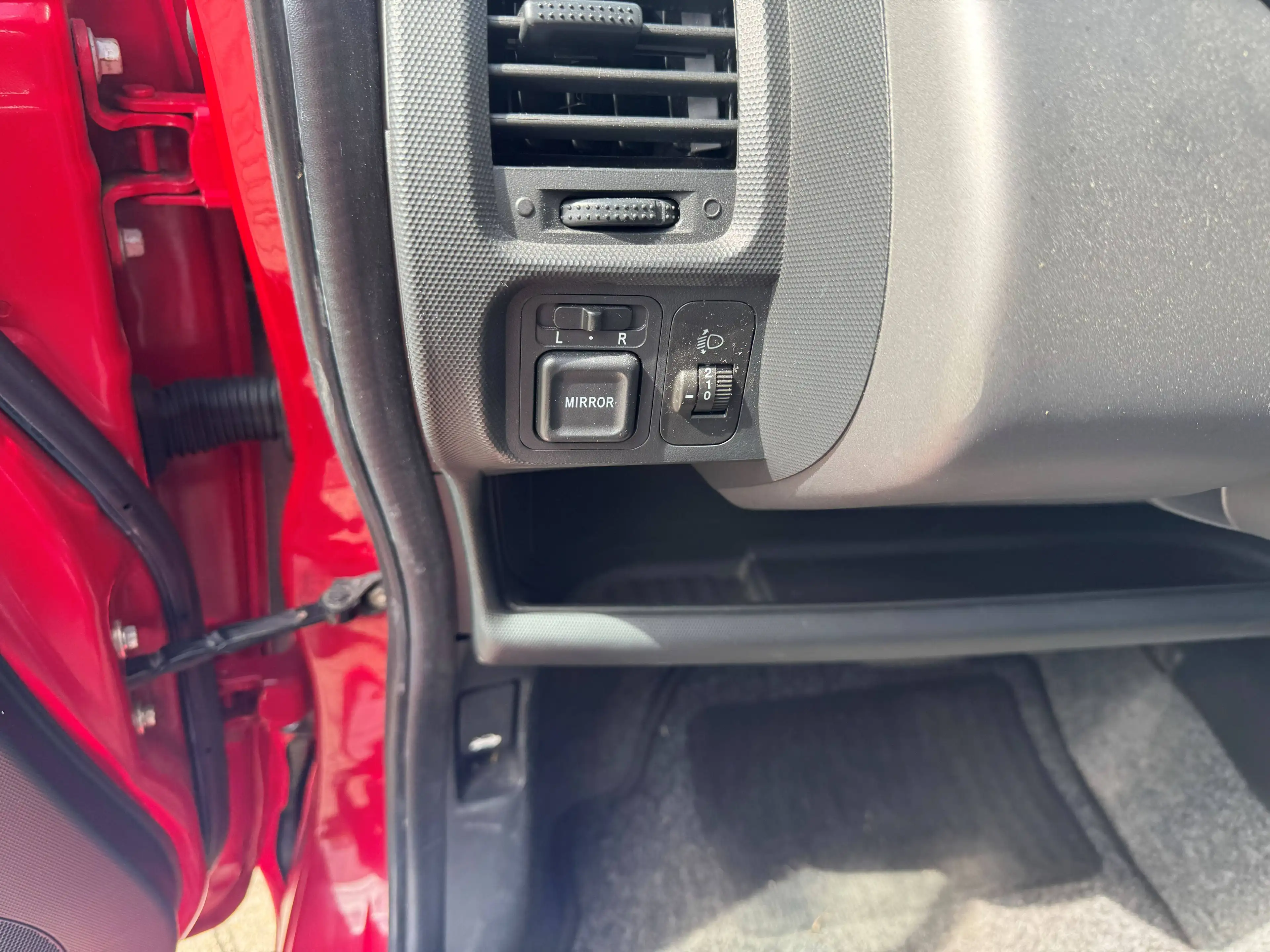 Honda Jazz 1.4 LS — photo 13