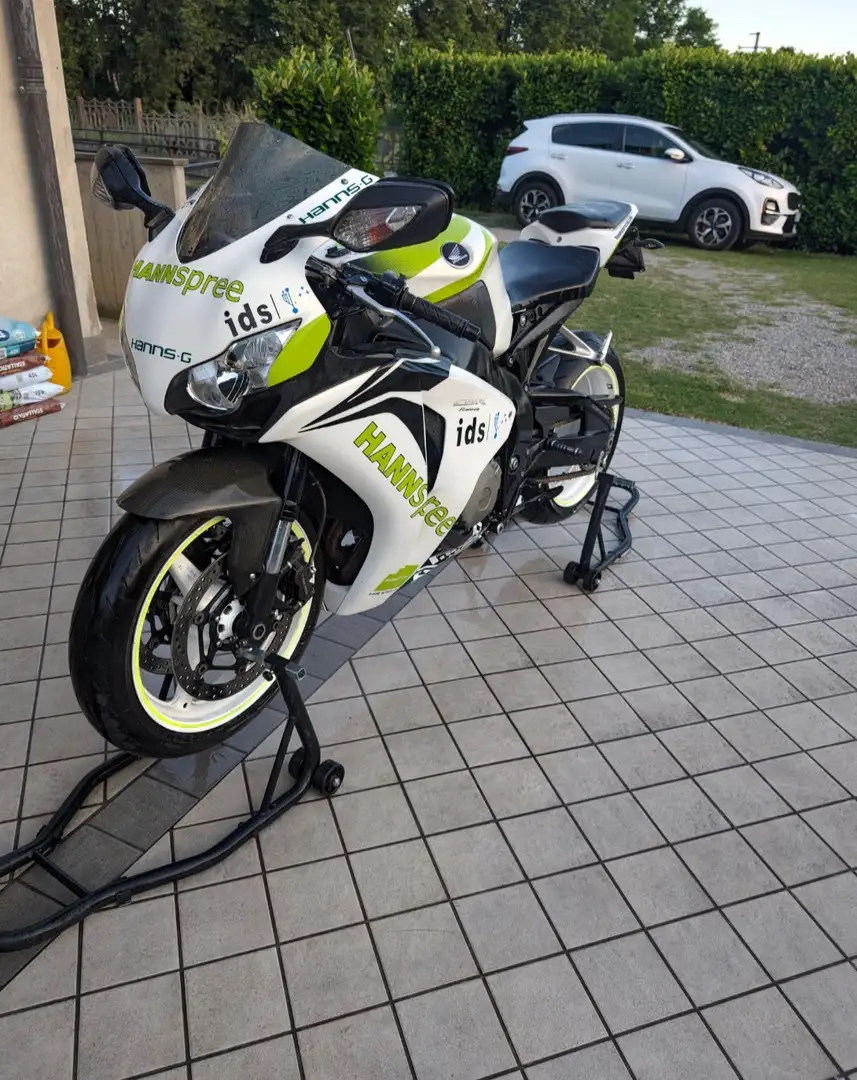 Honda CBR 1000 Alb - 1
