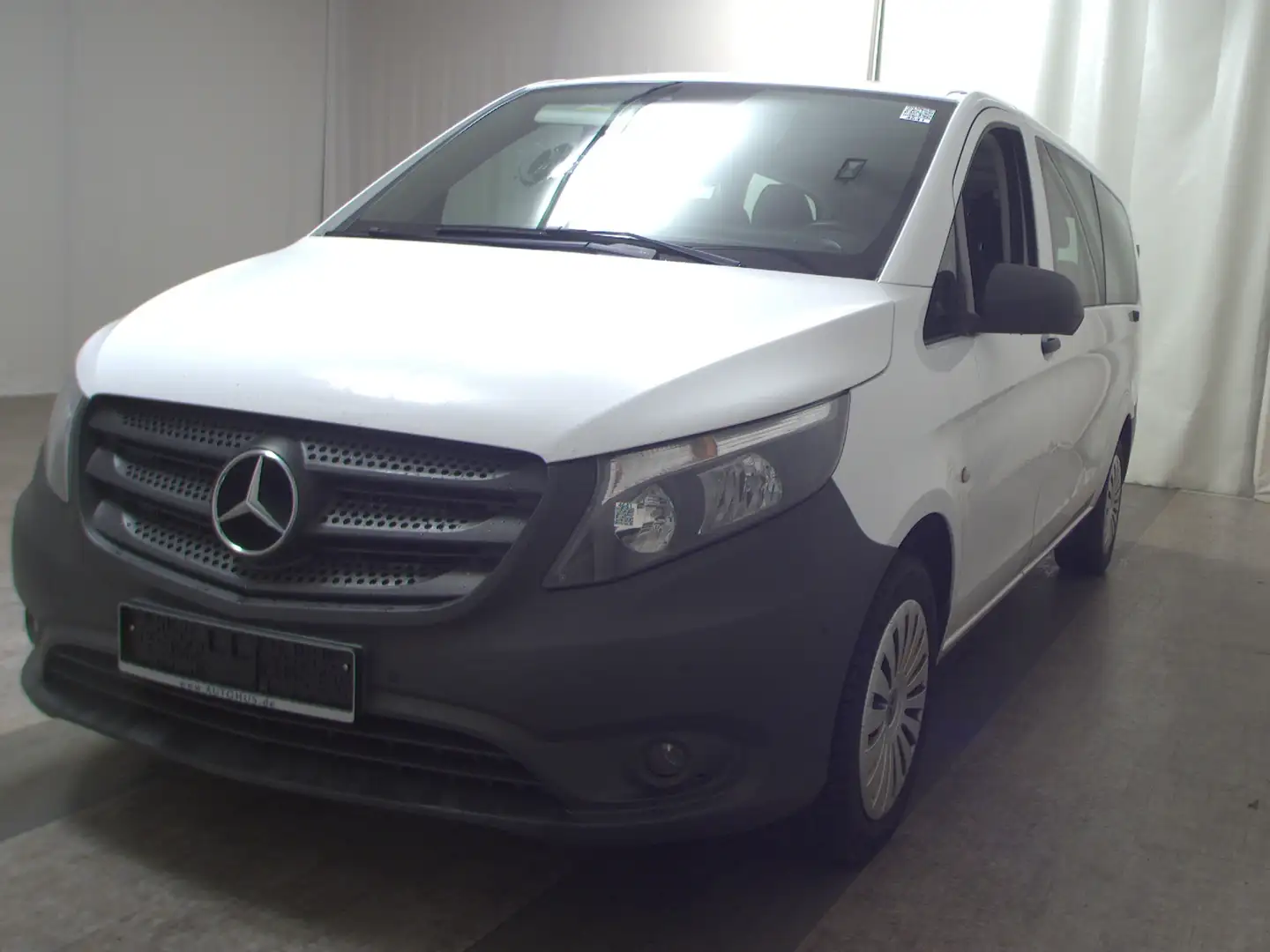 Mercedes-Benz Vito Tourer CDI extralang 8-Sitze Navi RFK PDC Blanc - 2