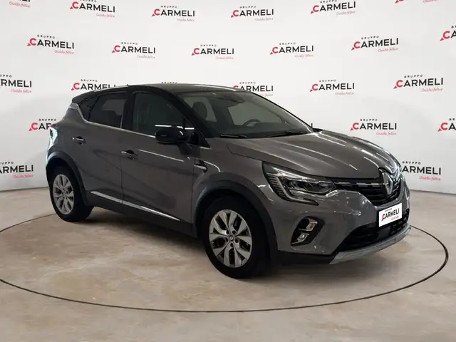 Renault Captur view 5