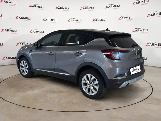 Renault Captur view 3