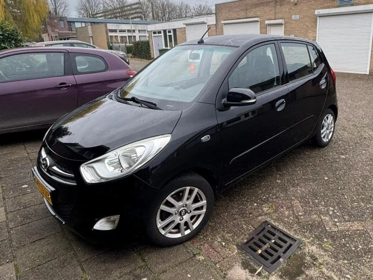 Hyundai i10 i10 1.2 i-Motion Cool Negru - 2