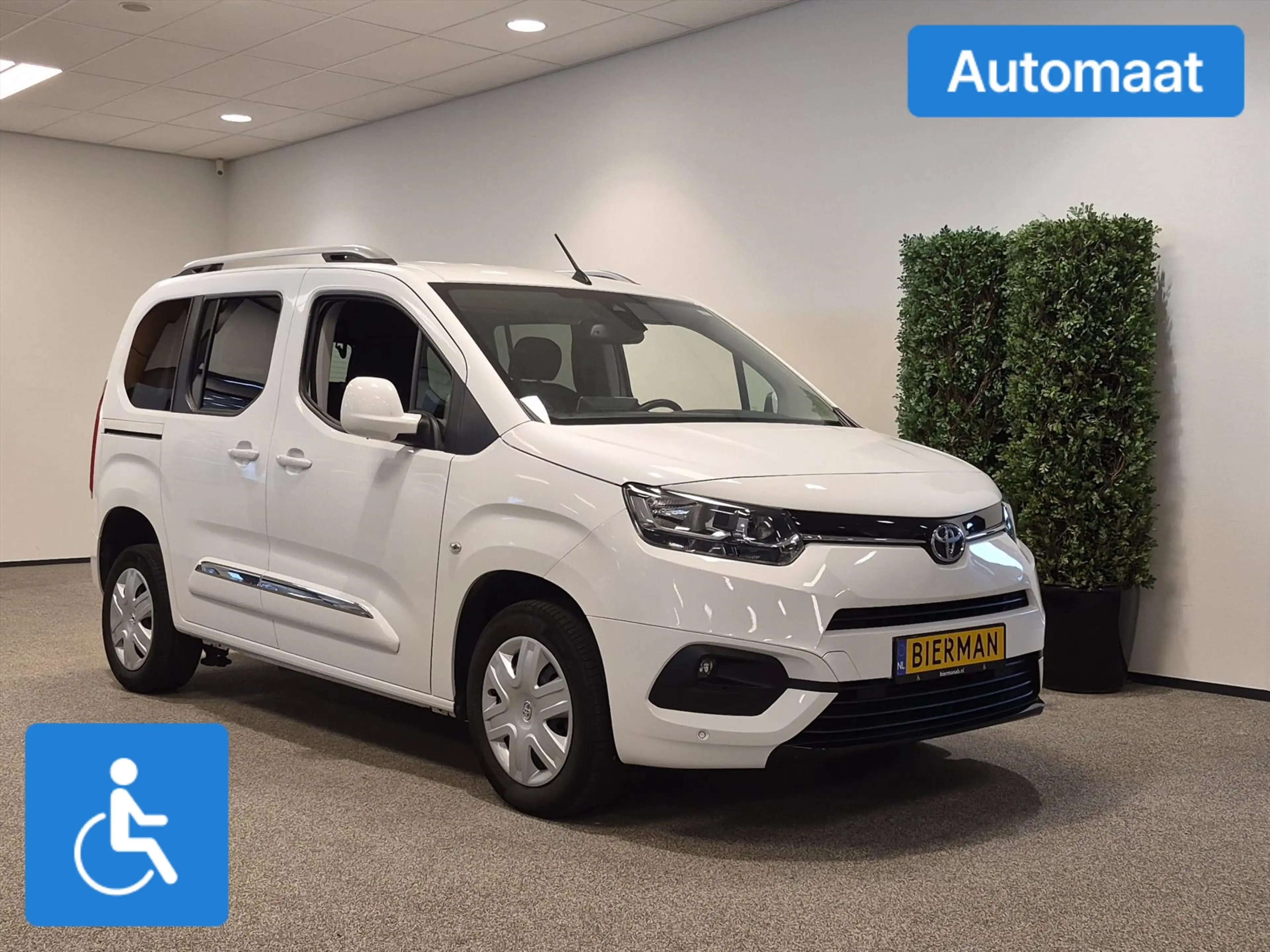Toyota Proace City Verso L1 Rolstoelauto Automaat 3+1