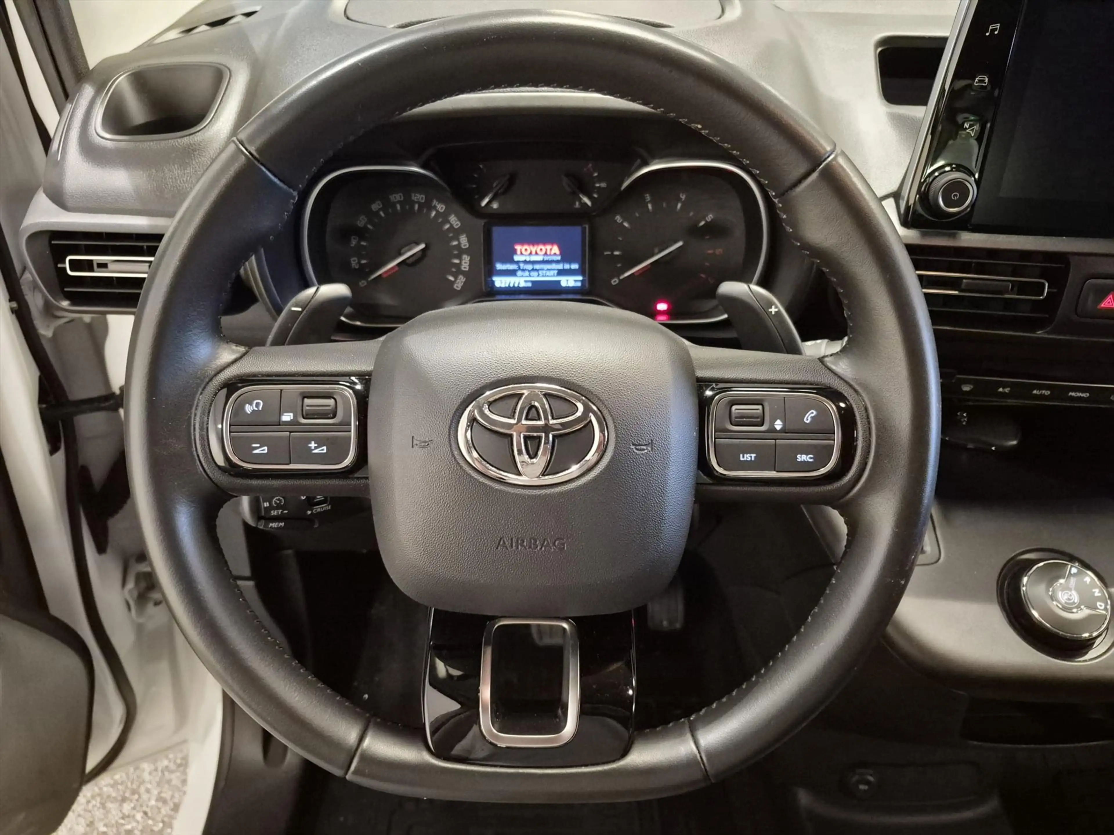 Toyota Proace City Verso L1 Rolstoelauto Automaat 3+1 — photo 27