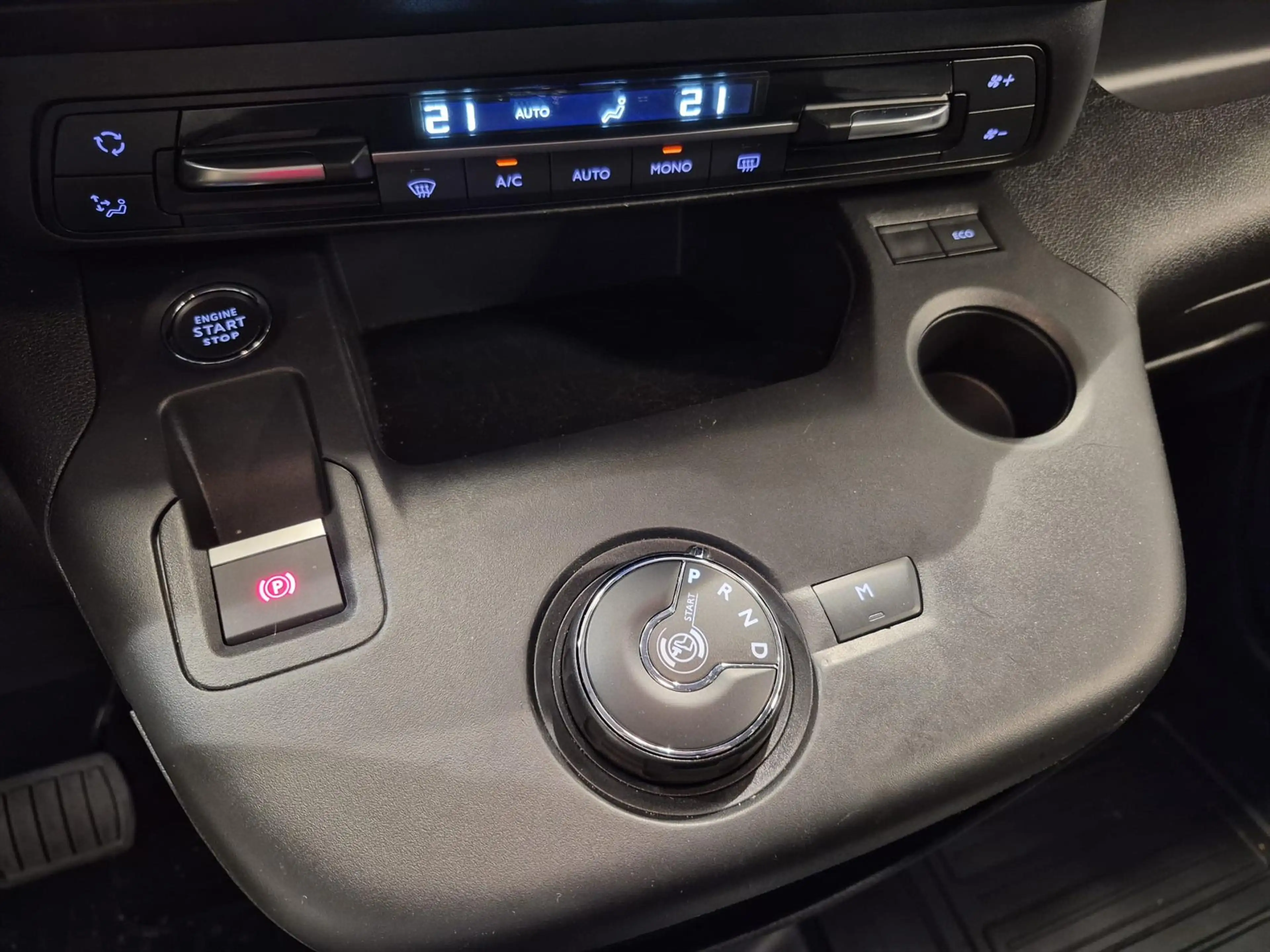 Toyota Proace City Verso L1 Rolstoelauto Automaat 3+1 — photo 29