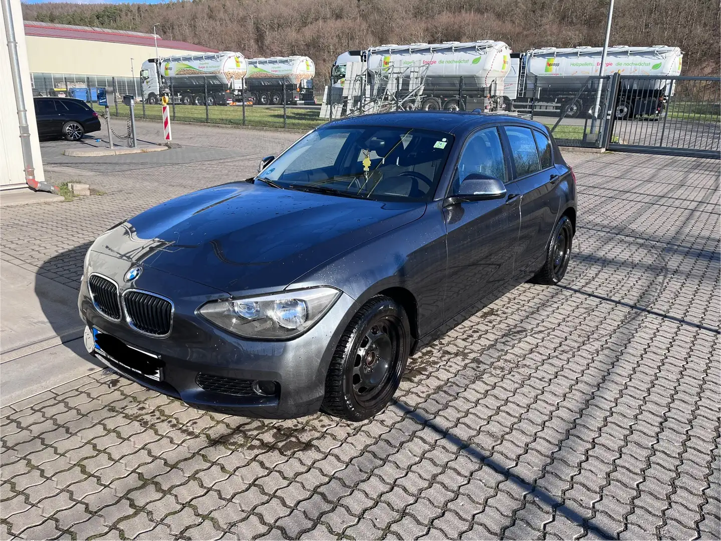 BMW 116 116d - 1