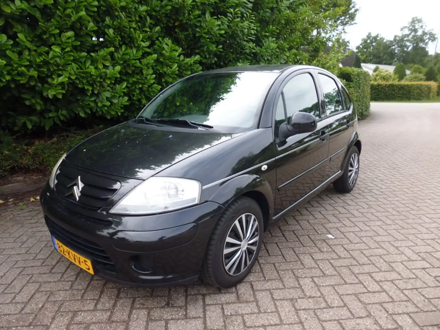 Citroen C3 1.1 First CRUISE ABS AIRCO Zwart - 1