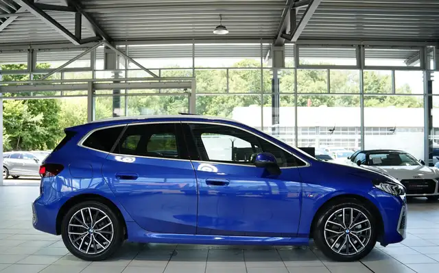 BMW 2 Series view 7