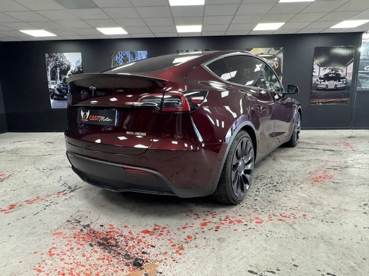 Tesla Model Y PERFORMANCE AWD 534 MIDNIGHT CHERRY Rojo - 2