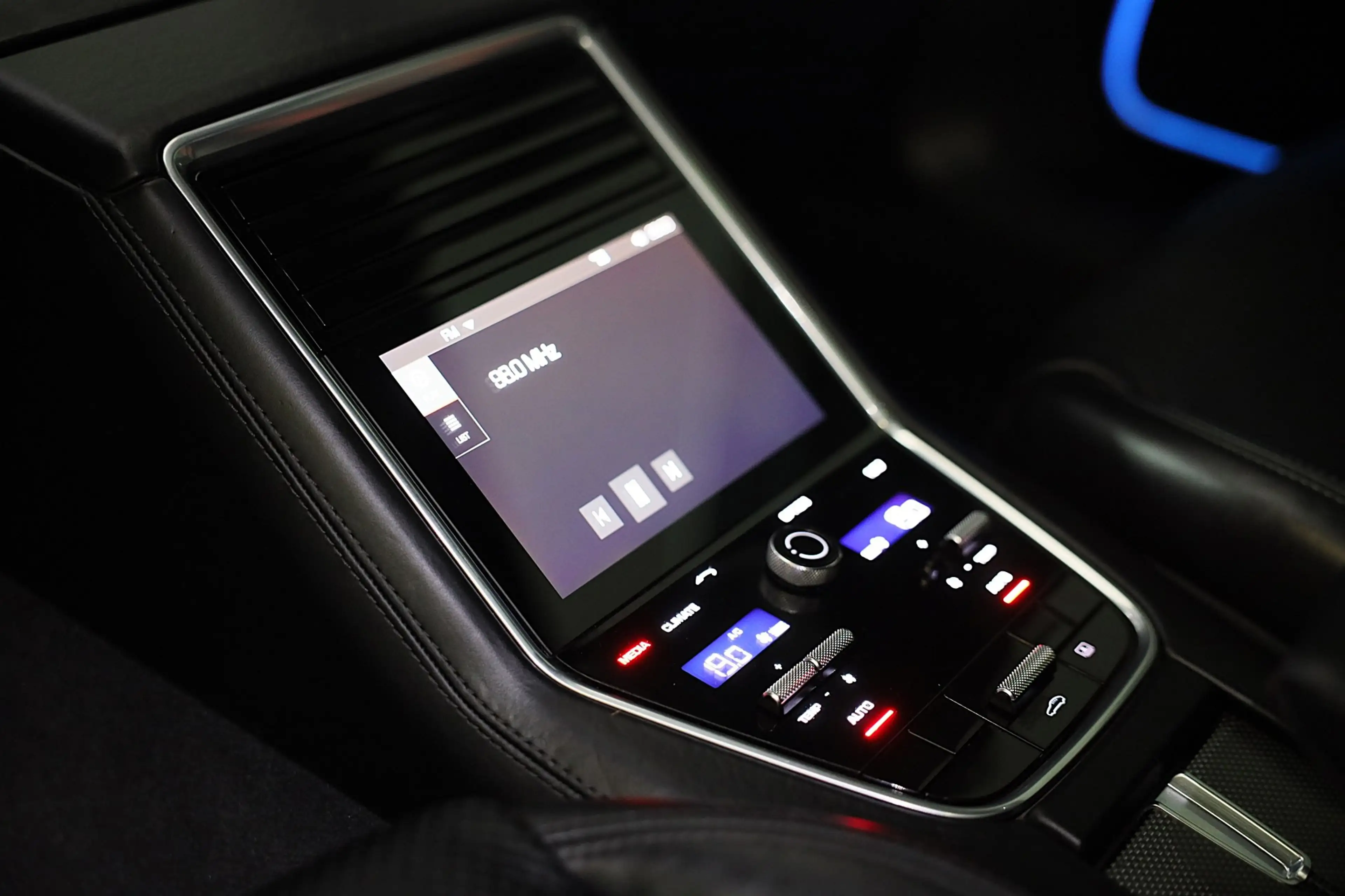 Porsche Panamera 2.9 4 E-Hybrid / Acc / Lane Assist / Leder / Sport — photo 14