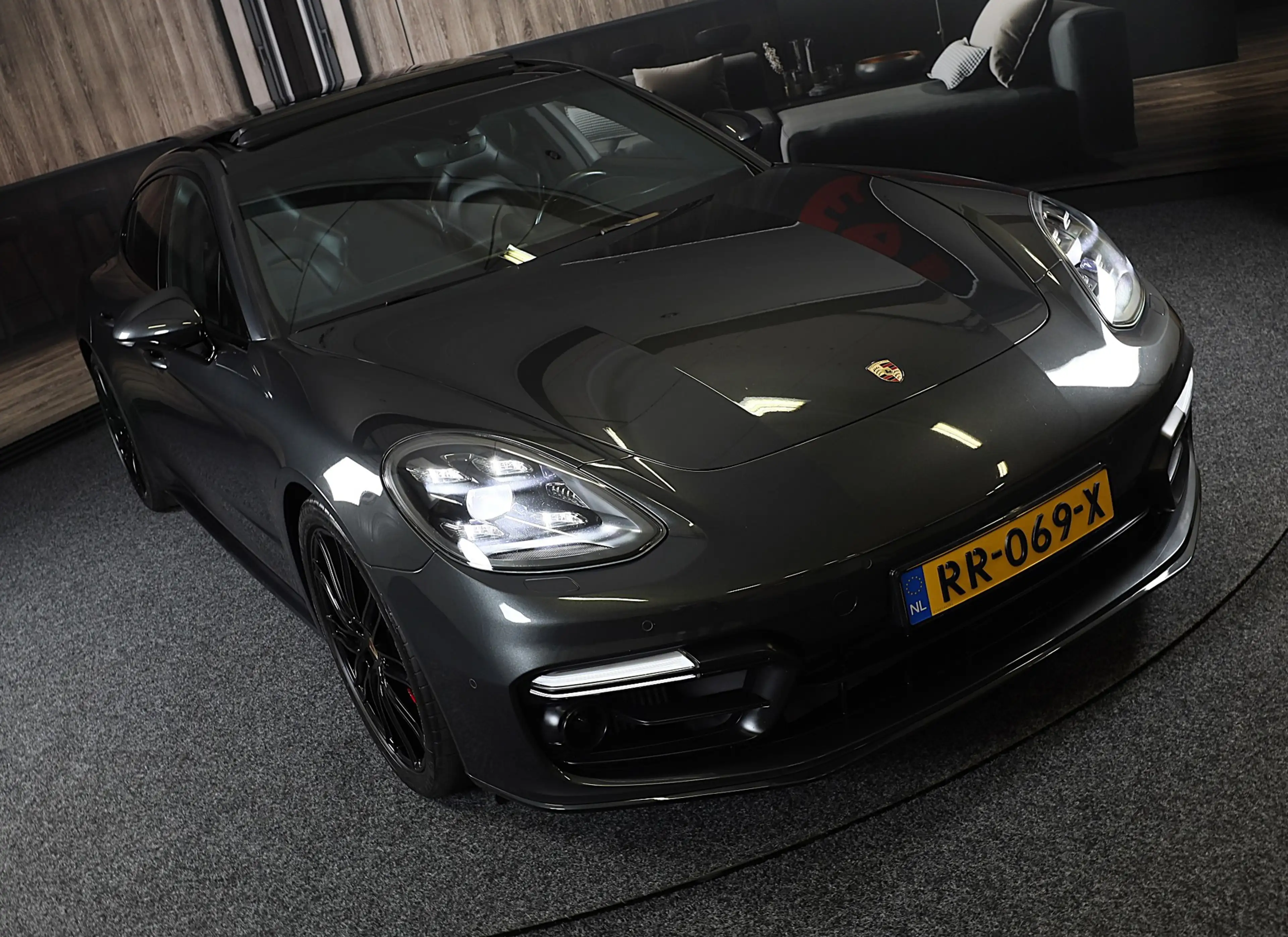 Porsche Panamera 2.9 4 E-Hybrid / Acc / Lane Assist / Leder / Sport — photo 47