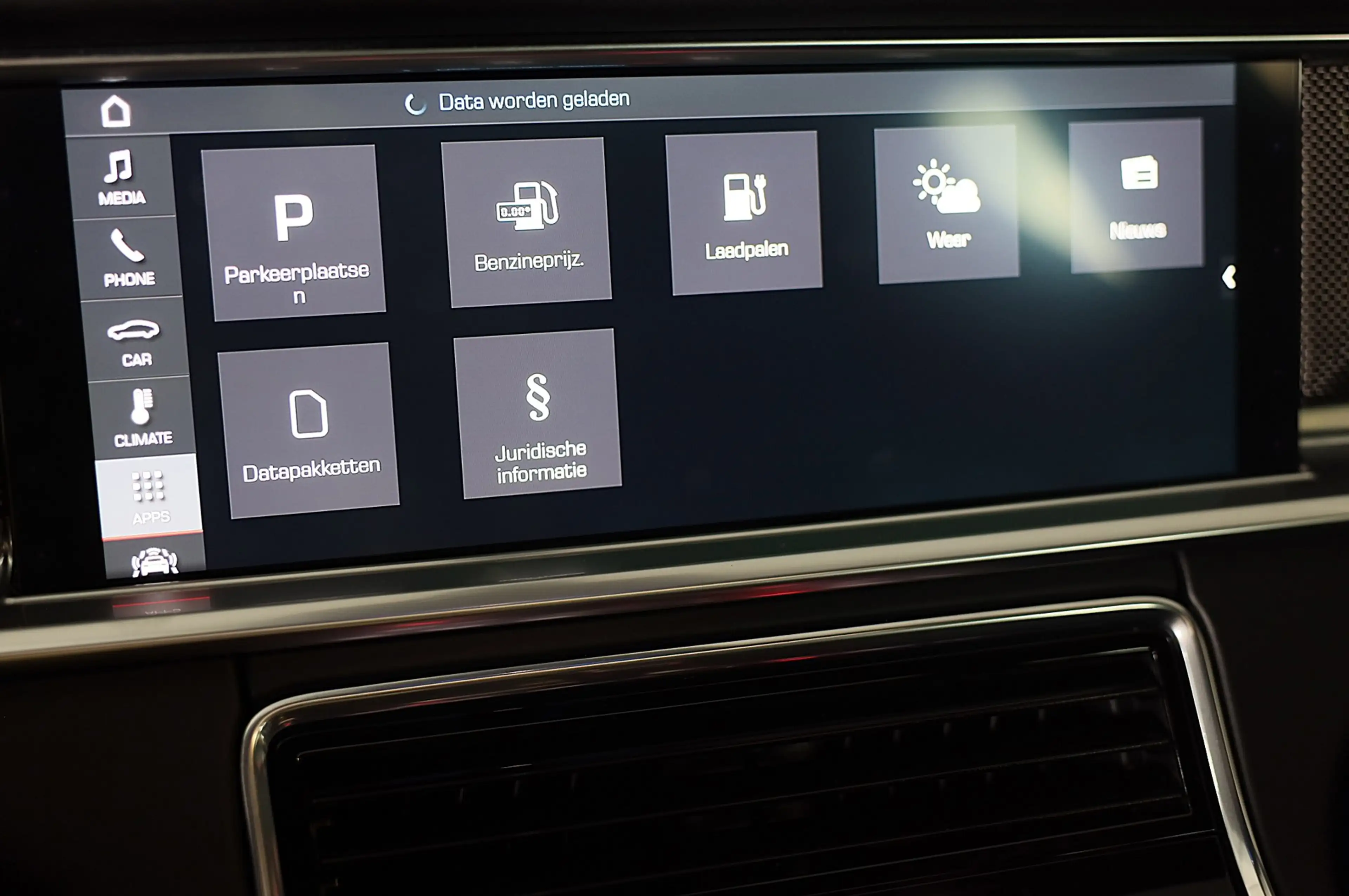 Porsche Panamera 2.9 4 E-Hybrid / Acc / Lane Assist / Leder / Sport — photo 24