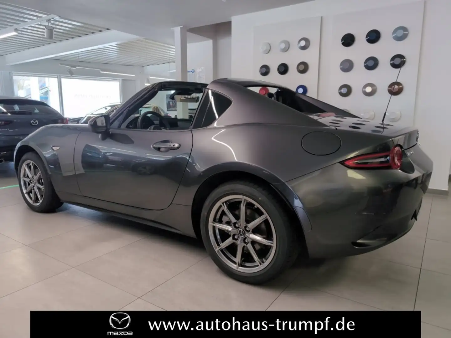 Mazda MX-5 2RHT 1.5L SKYACTIV-G 132 PS RWD Exclusive-Line Grau - 2