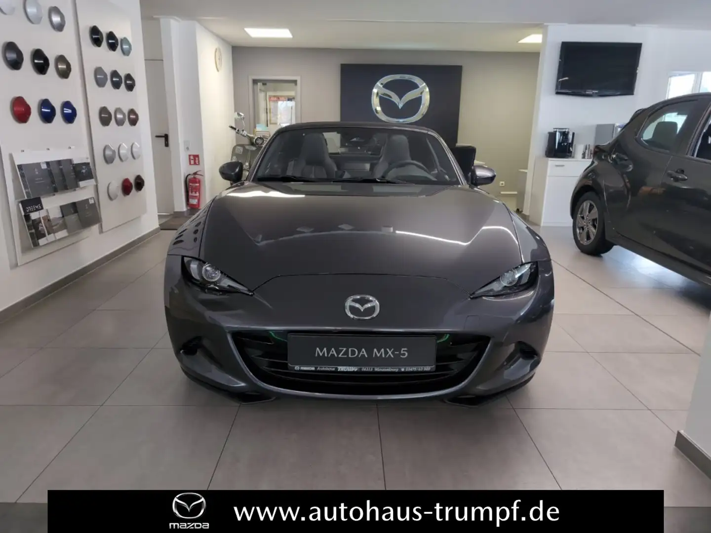 Mazda MX-5 2RHT 1.5L SKYACTIV-G 132 PS RWD Exclusive-Line Grau - 1