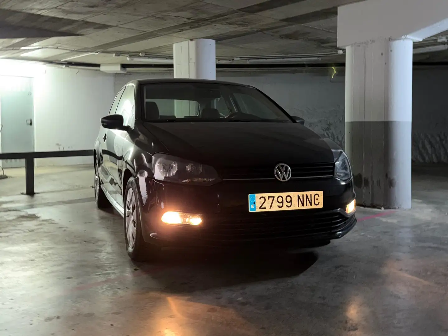 Volkswagen Polo Polo 1.4 Confort Plus Aut. Confort Plus Negro - 2