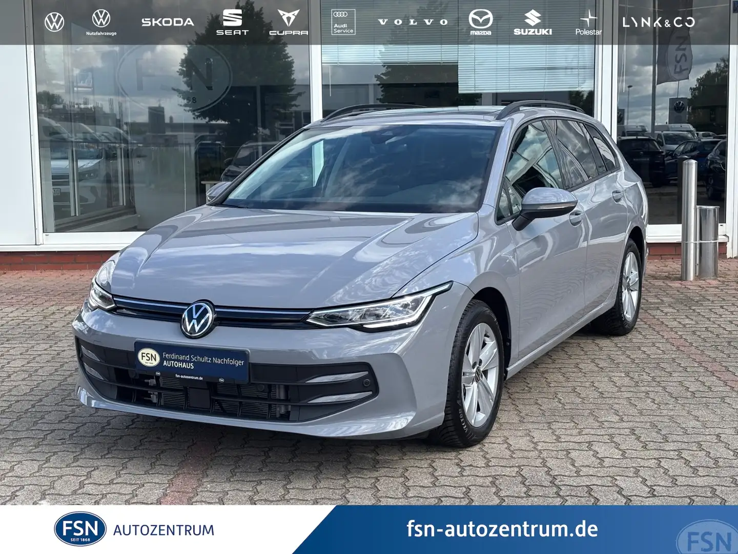 Volkswagen Golf Variant VIII 1.5 eTSI DSG LED AHK Pano RFK WinterPaket Grau - 1