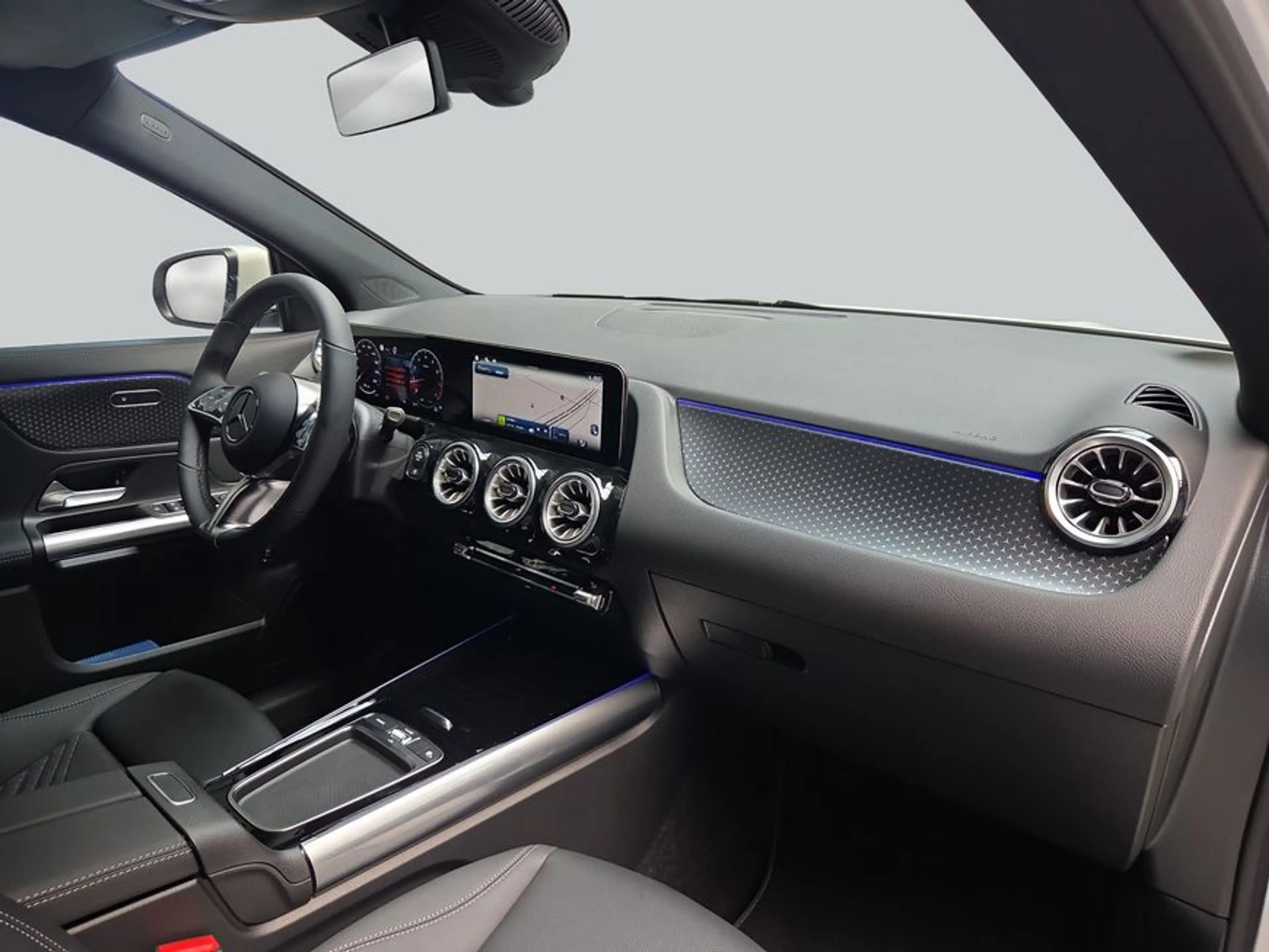 Mercedes-Benz GLA 180 GLA — photo 15