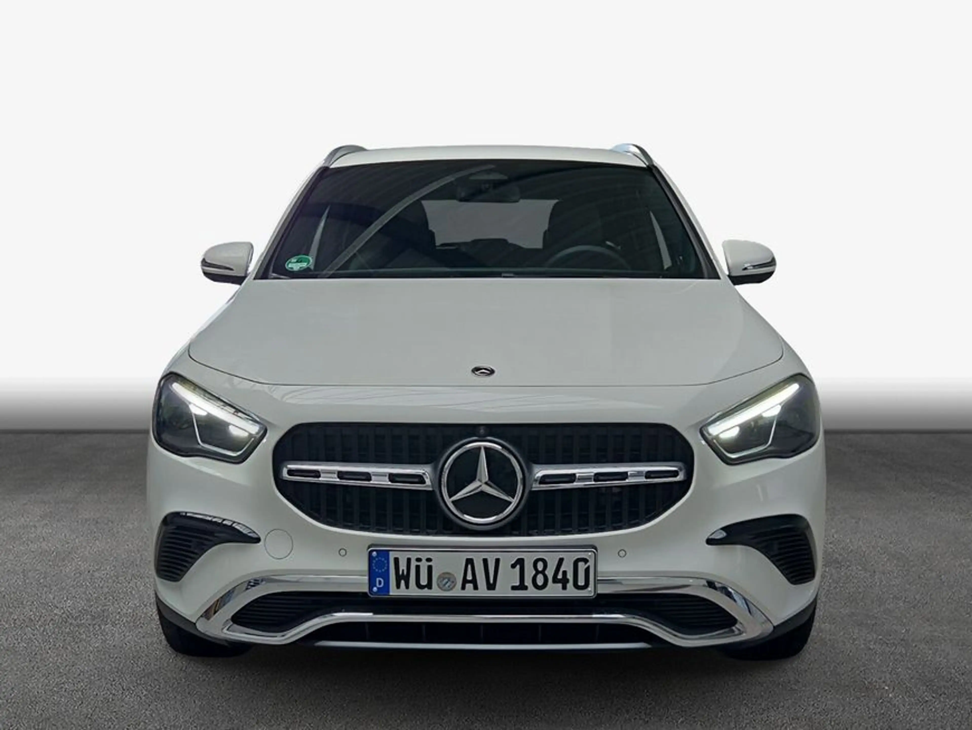 Mercedes-Benz GLA 180 GLA — photo 3