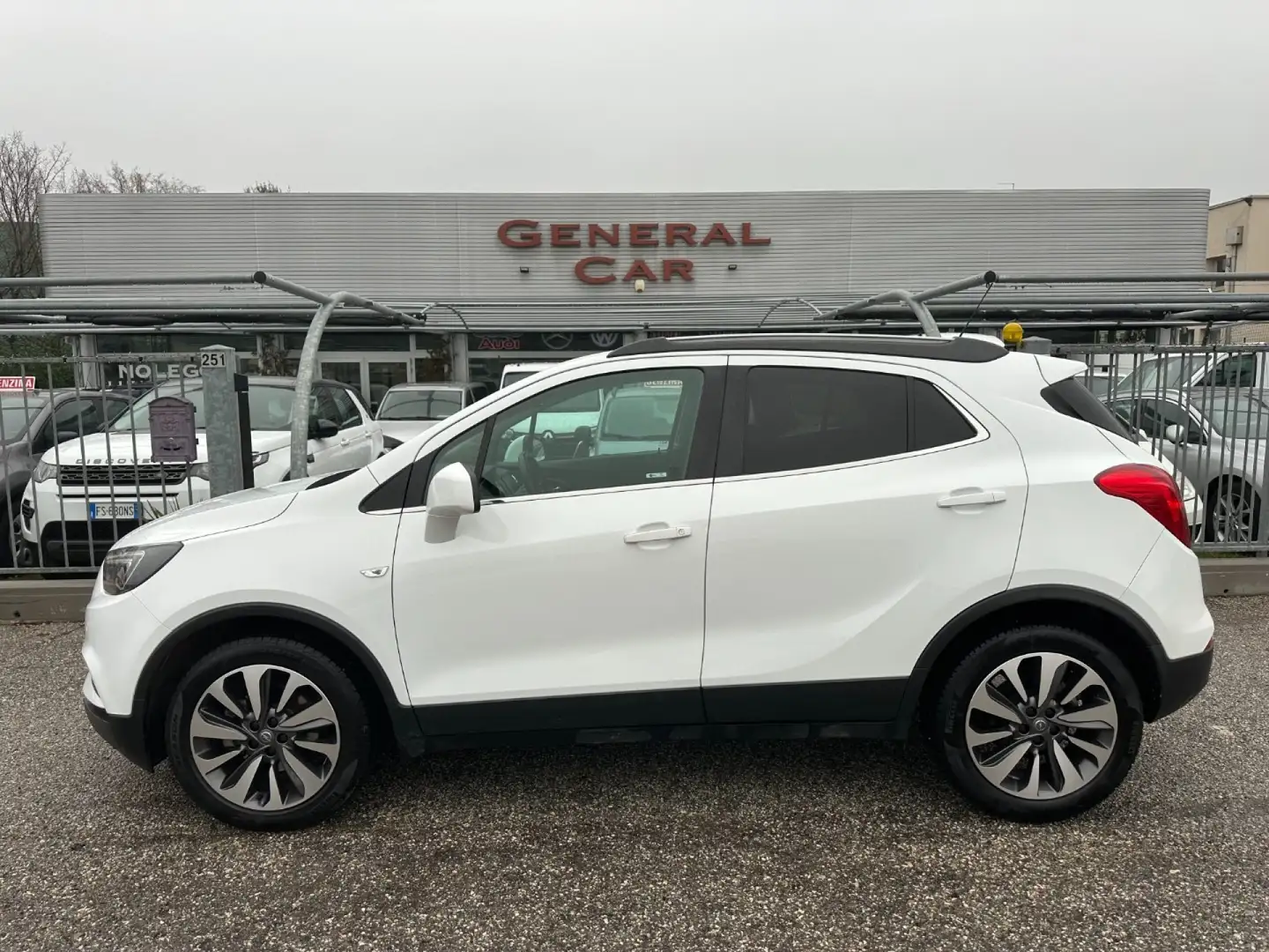 Opel Mokka X 1.6 CDTI Ecotec 4x2 Start&Stop Innovation Blanc - 1