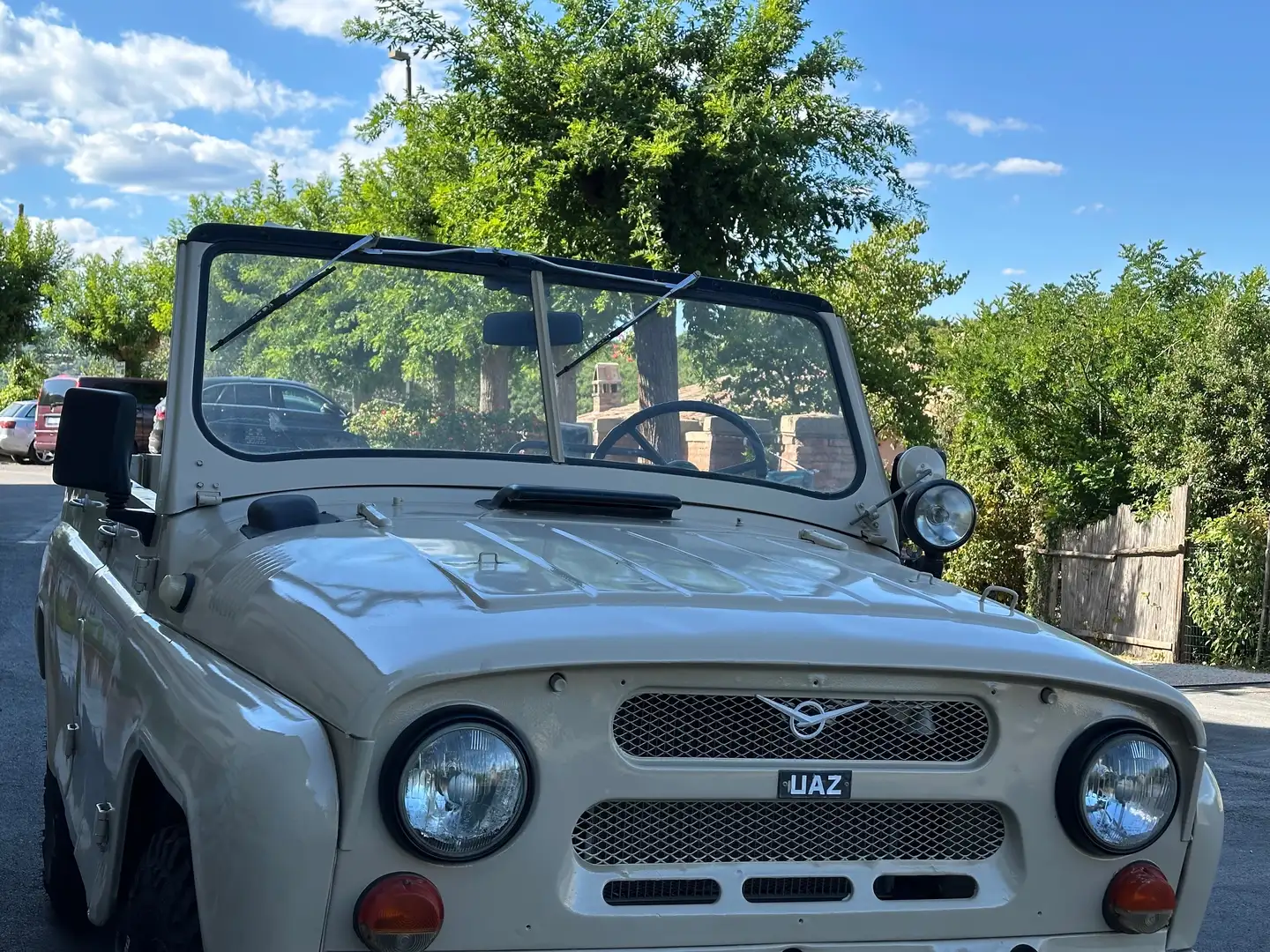UAZ 469 Soft Top Beige - 1