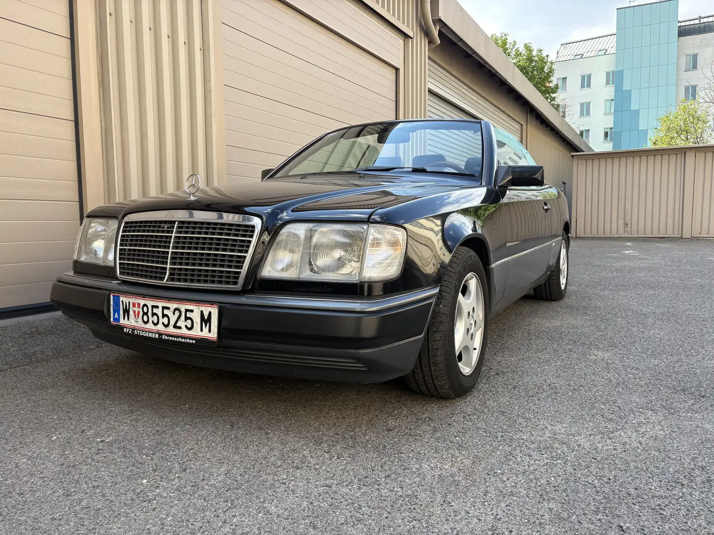 Mercedes-Benz Baureihe 124 W124 Cabrio Sportline - 1