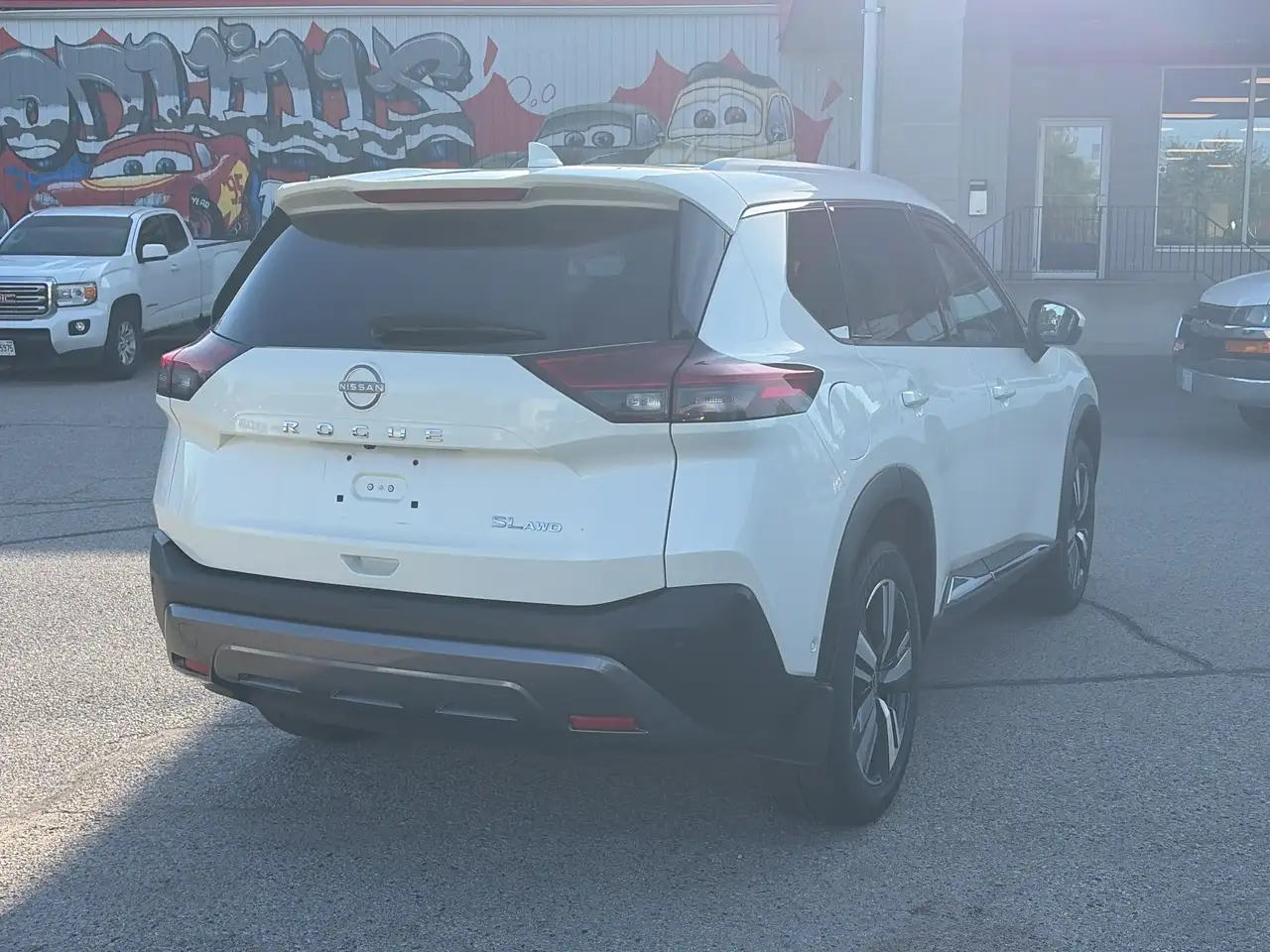Nissan Rogue снимка Nissan Rogue