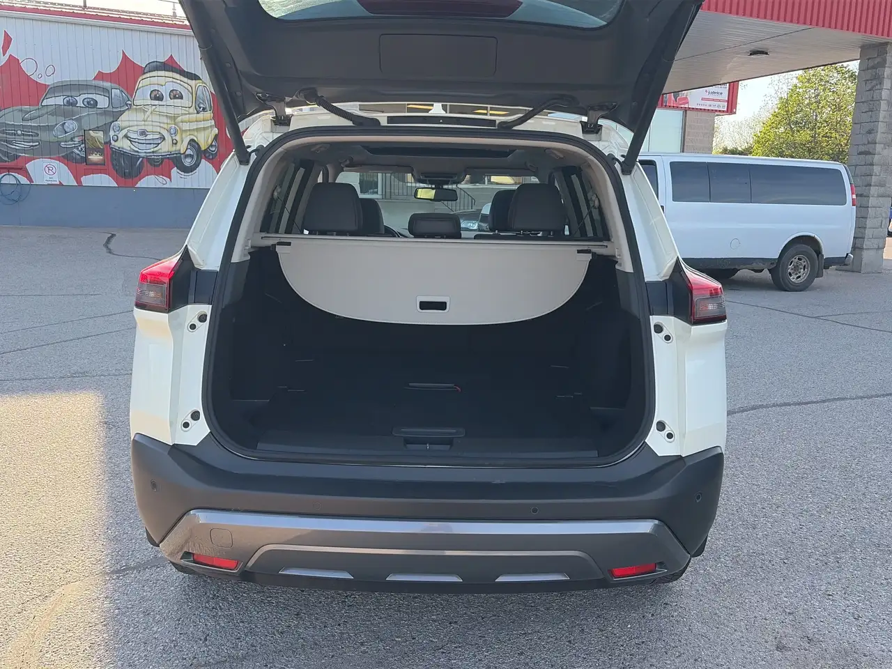 Nissan Rogue снимка Nissan Rogue