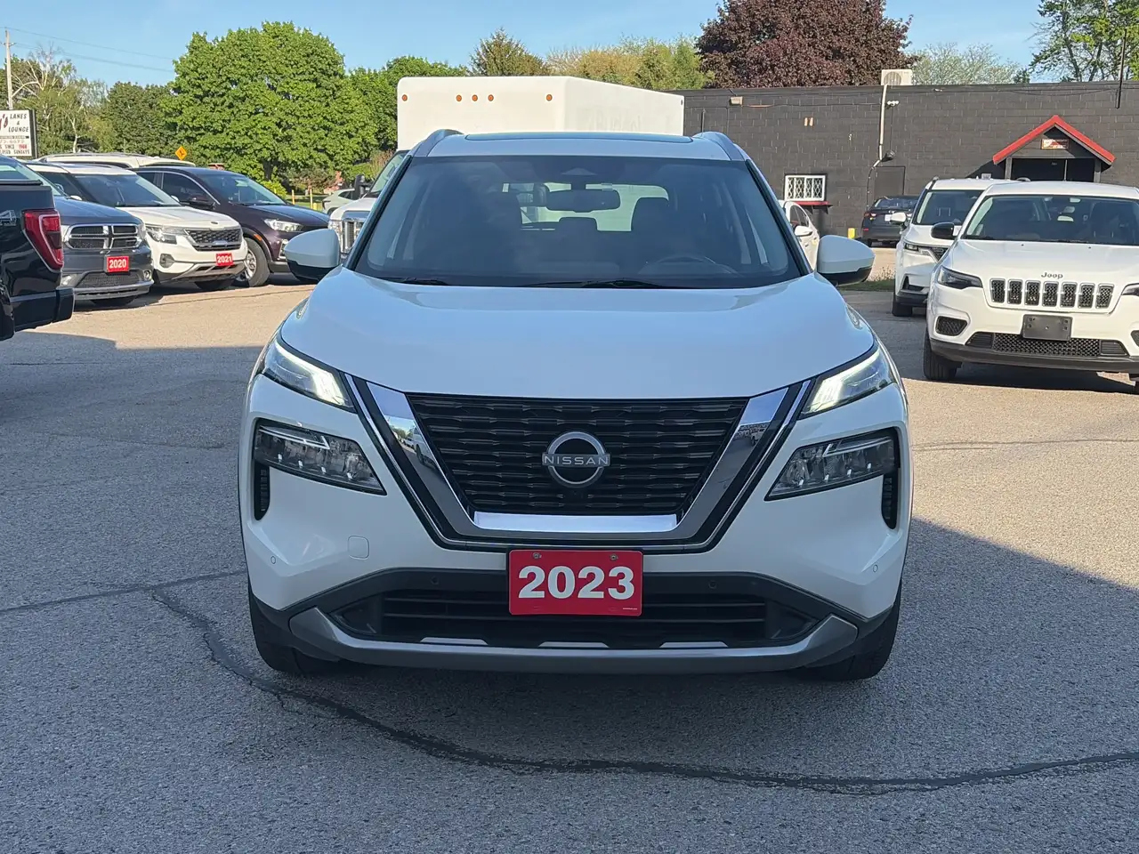 Nissan Rogue снимка Nissan Rogue