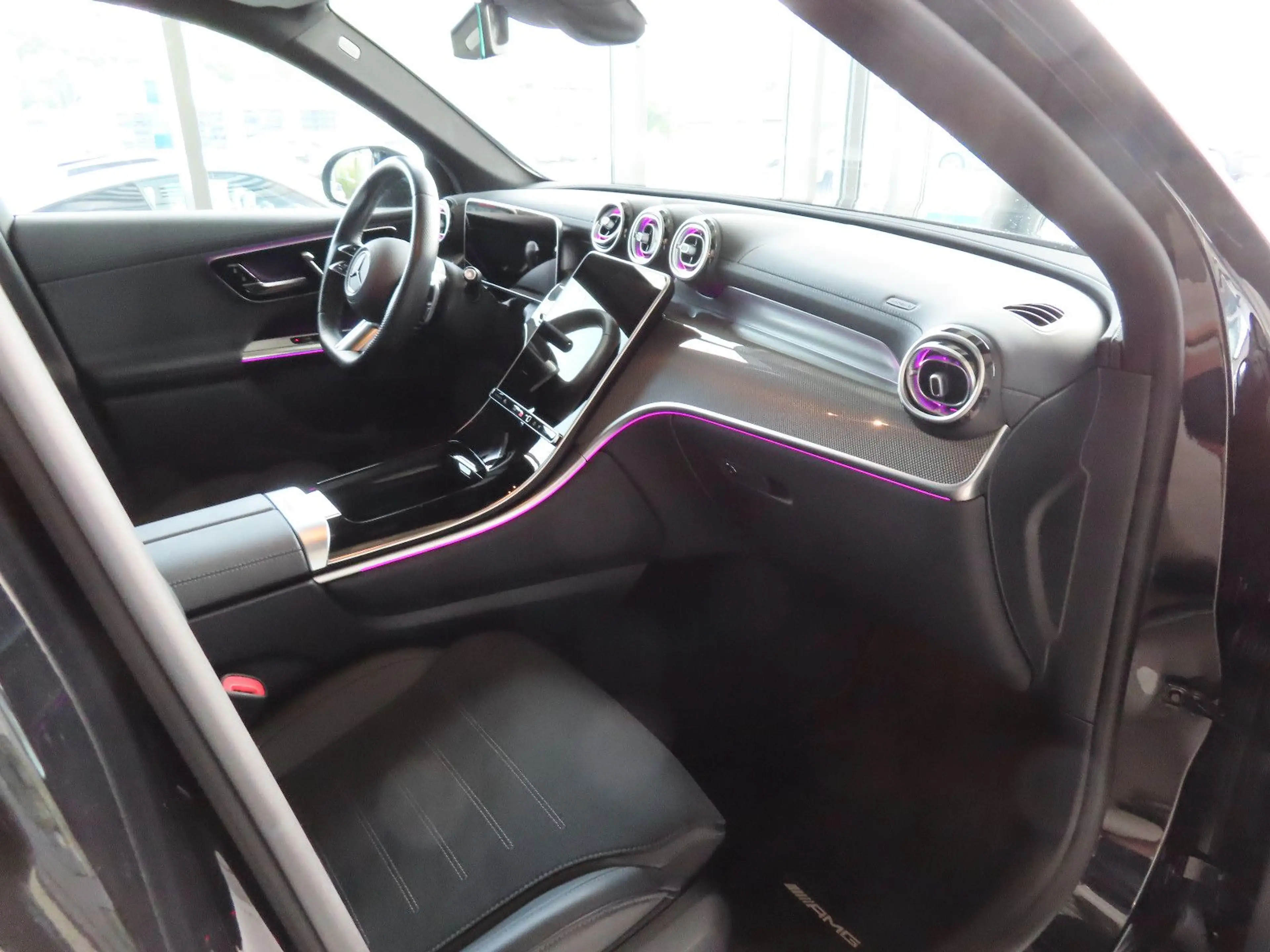 Mercedes-Benz GLC 220 d 4Matic AMG  PANO AHK LED — photo 6