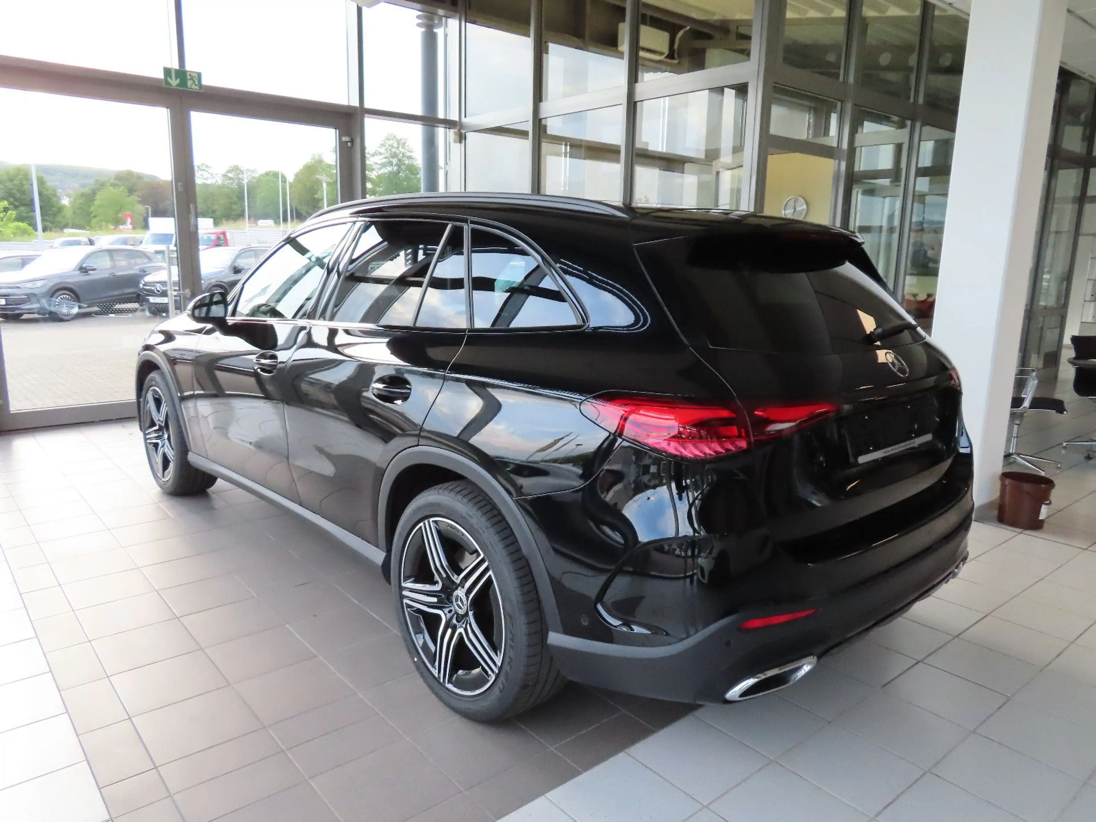 Mercedes-Benz GLC 220 d 4Matic AMG  PANO AHK LED — photo 3