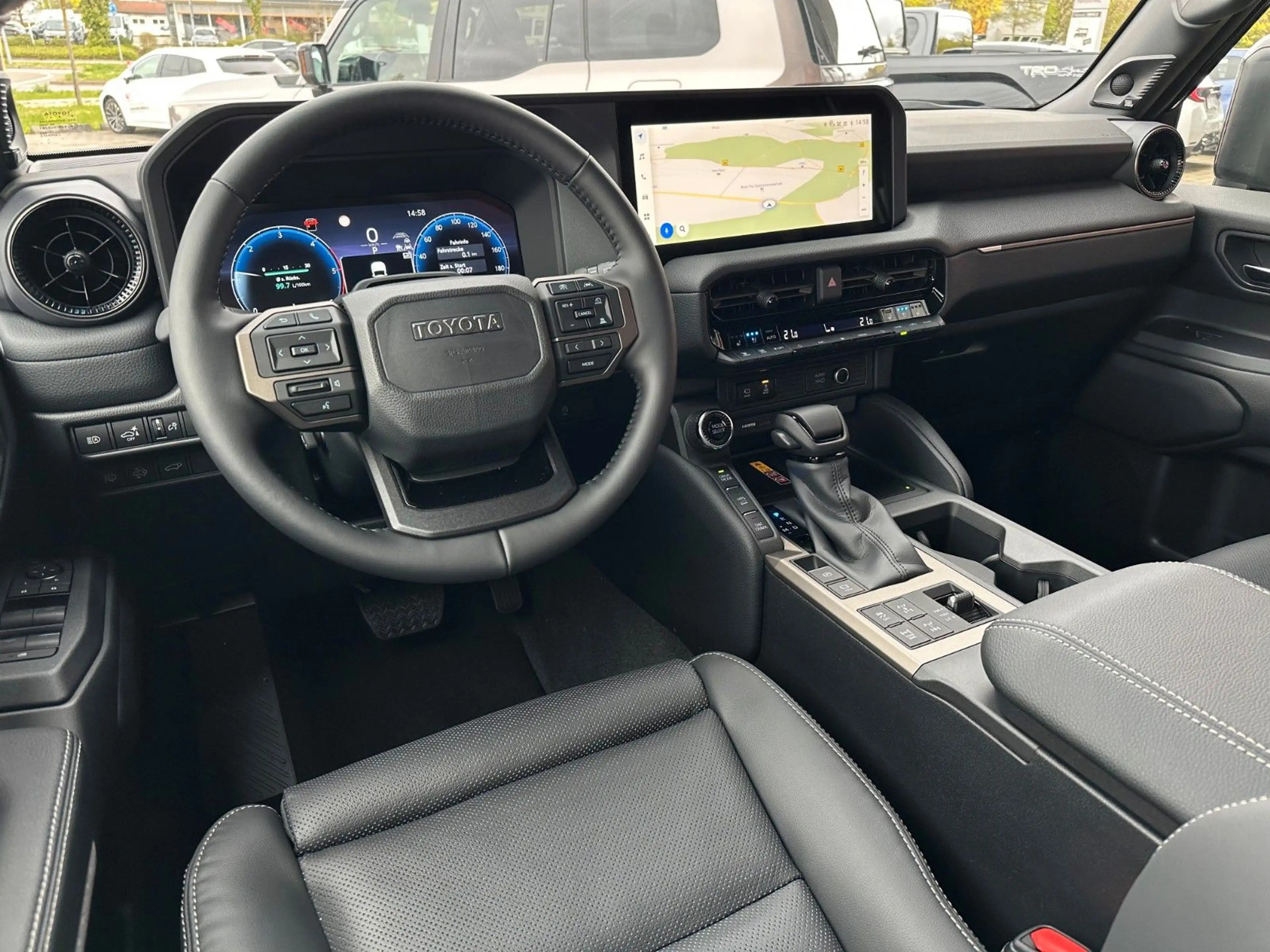 Toyota Land Cruiser 2.8 D-4D 151 kW AWD Lounge PANORAMA — photo 11