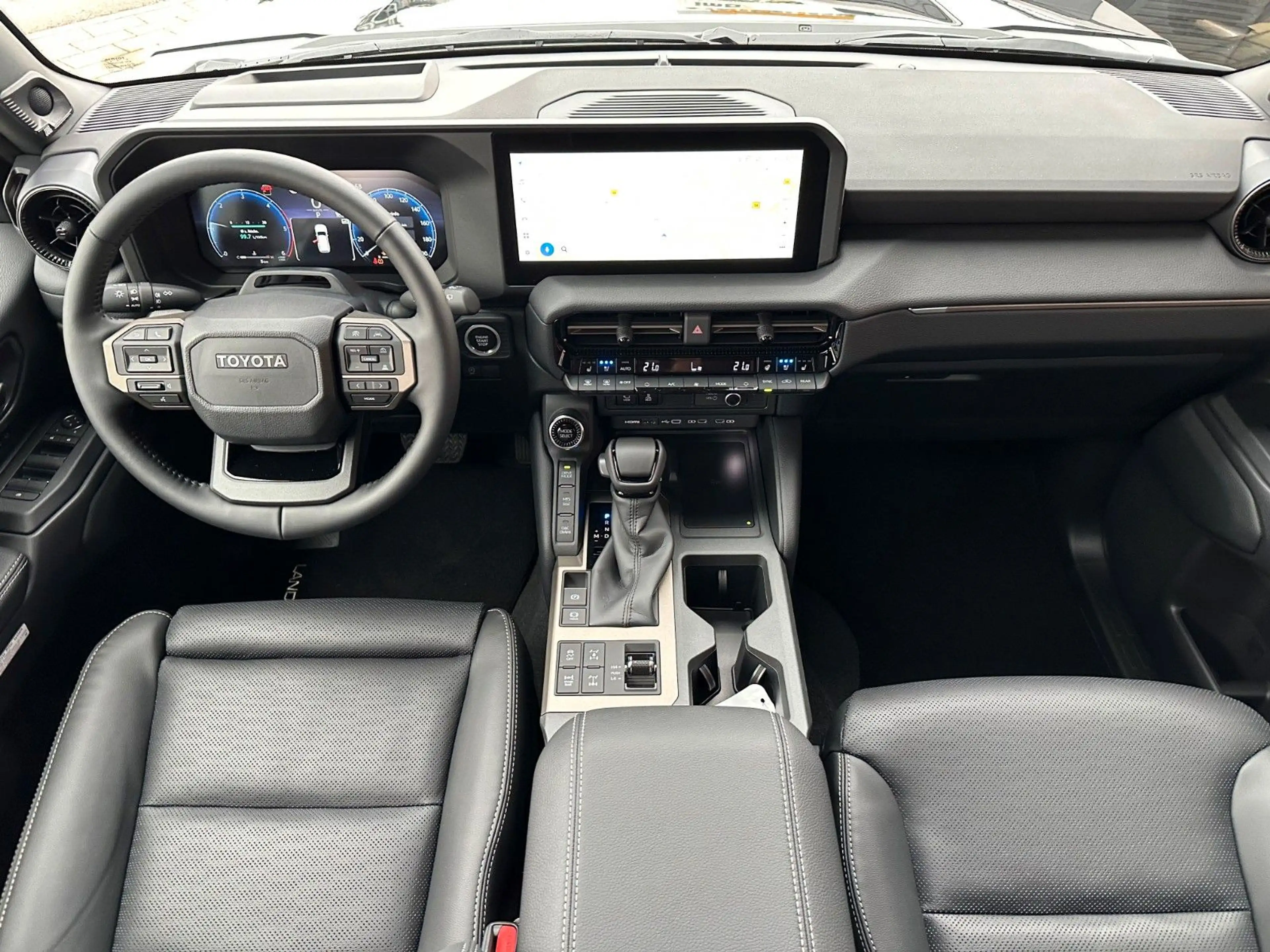 Toyota Land Cruiser 2.8 D-4D 151 kW AWD Lounge PANORAMA — photo 12