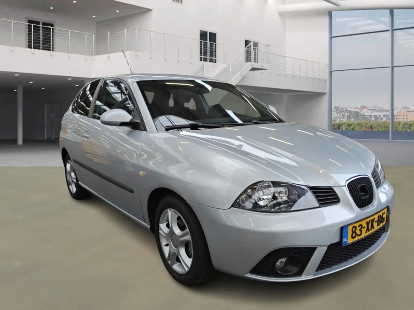 SEAT Ibiza 1.4-16V Trendstyle/ VELGEN/ CRUISE Grijs - 2